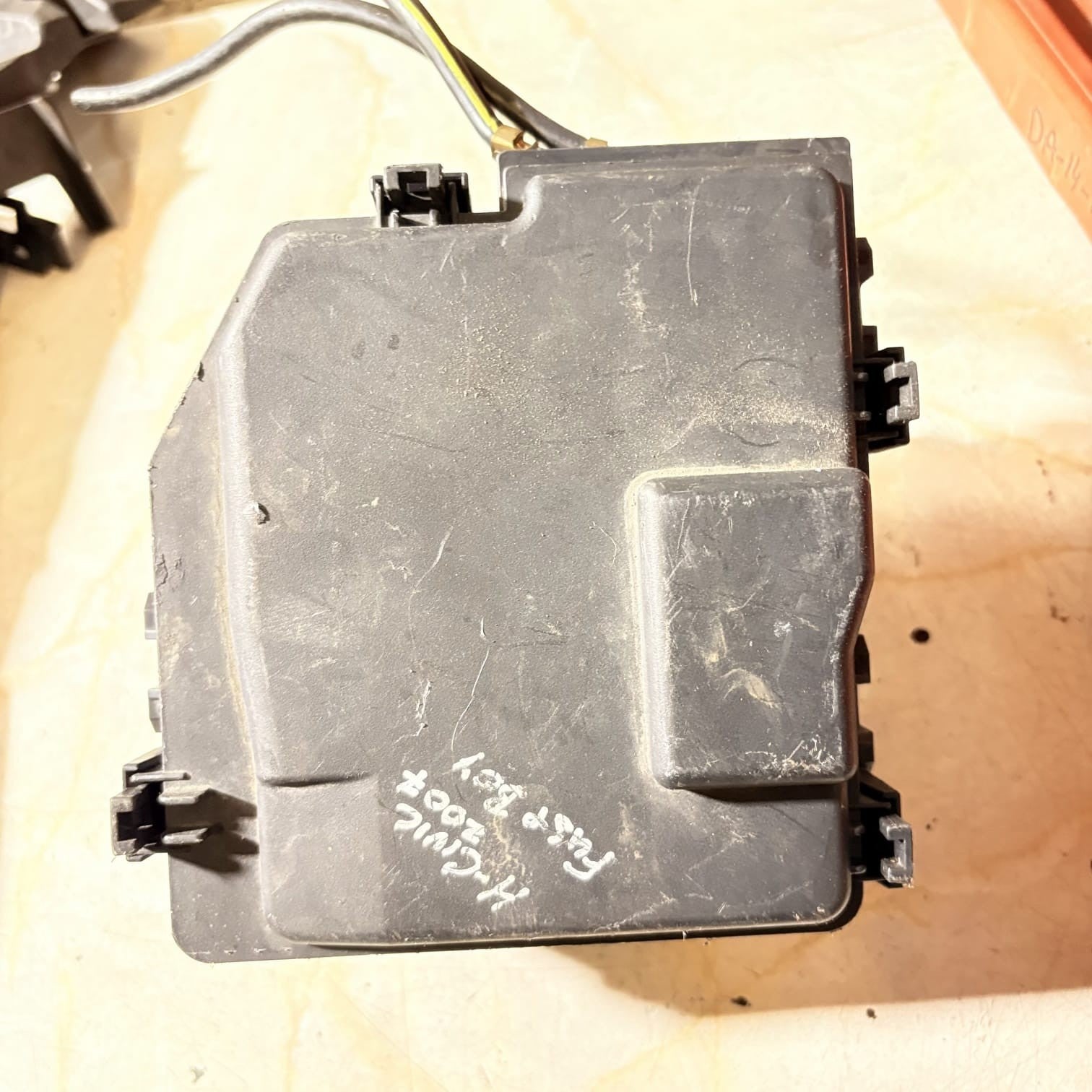 Honda Civic Type R FN2 2007-2008 Under Bonnet Fuse Box Relay Box 38250-SMG-E02