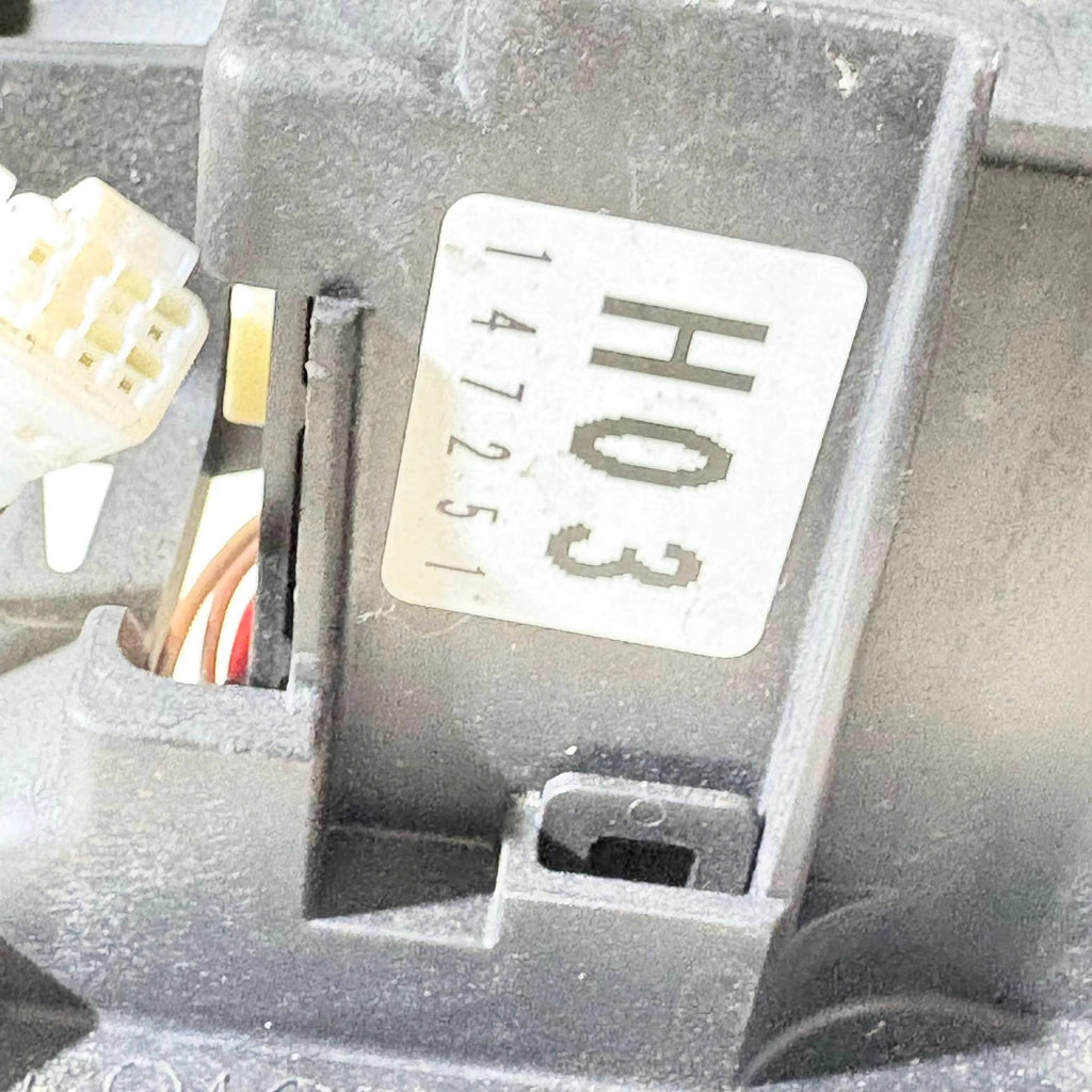 2012-2020 Toyota Yaris Hybrid XP130 RHD CVT Gear Selector 52160RH 52170RH