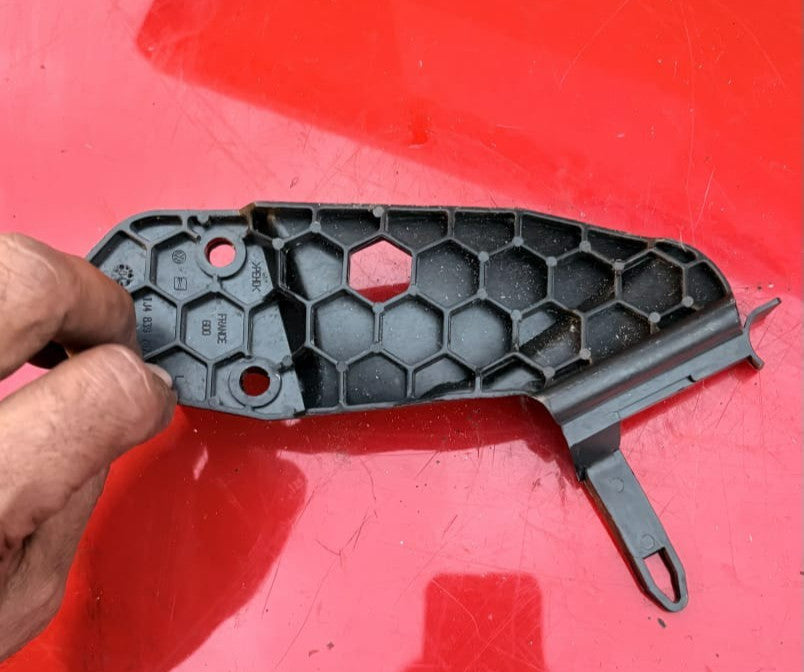 Seat Leon Mk1 1999-2006 Door Window Glass Holder Clip 1J4839768