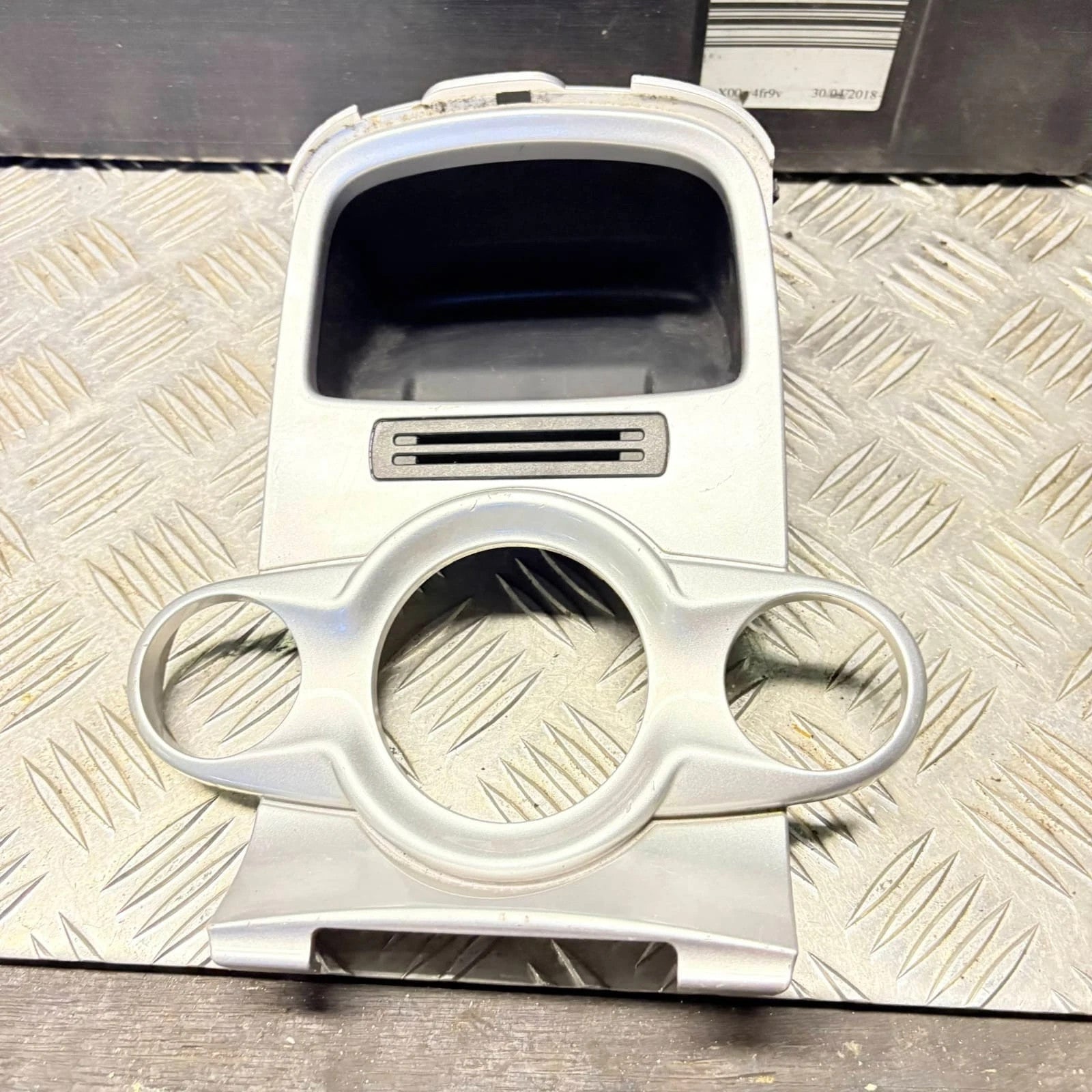 FORD FIESTA MK7 2009 HEAT AND A/C PANEL SURROUND TRIM 8A6118D422BF