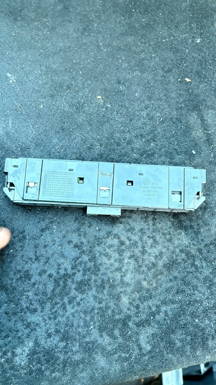 VW Passat B8 Dash Hazard Switch PDC Airbag ON/OFF 3G2853769A 2015-2019
