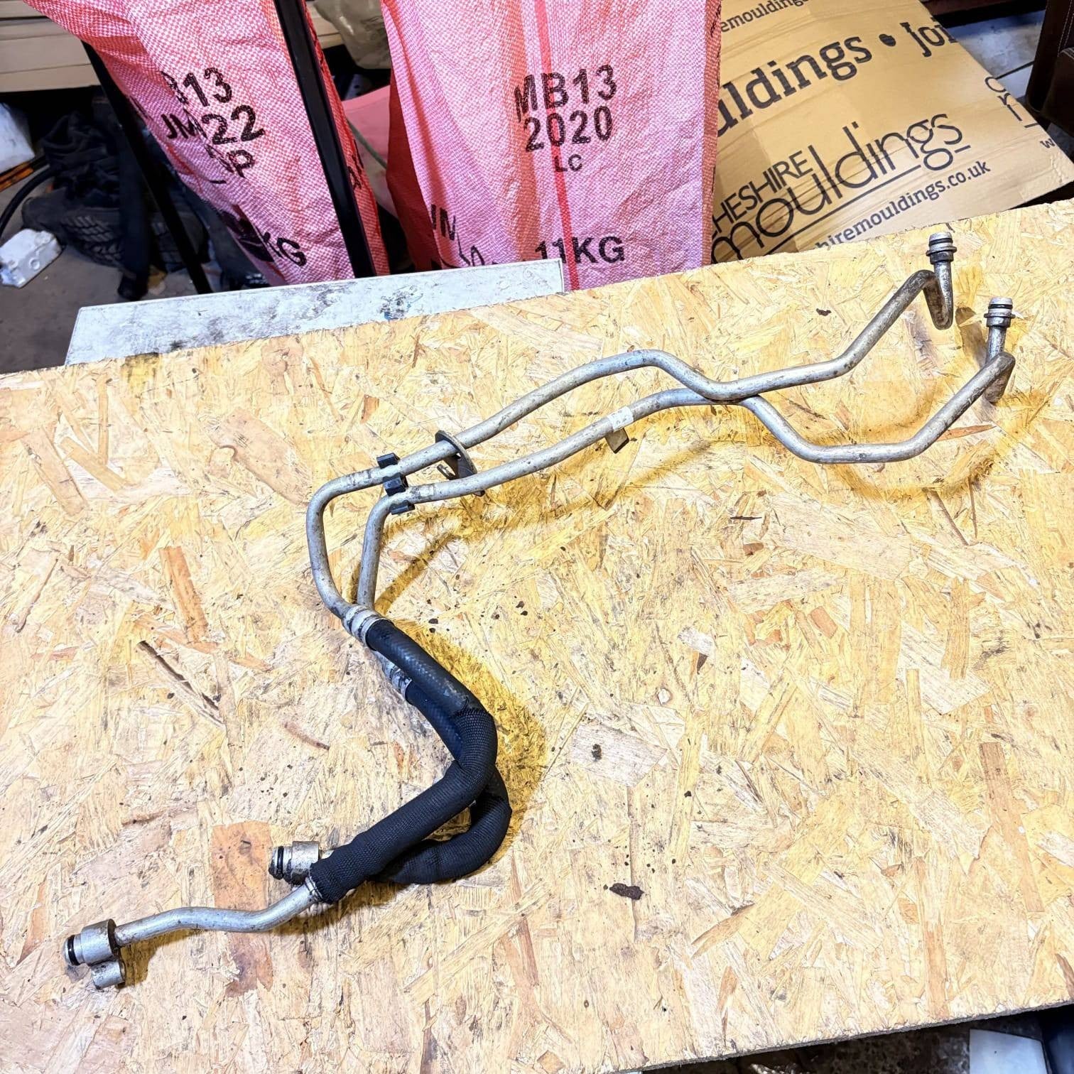 Jaguar S-Type 2.7D V6 Diesel A/C Air Con Pipe Hose Line Assembly 2004-2007