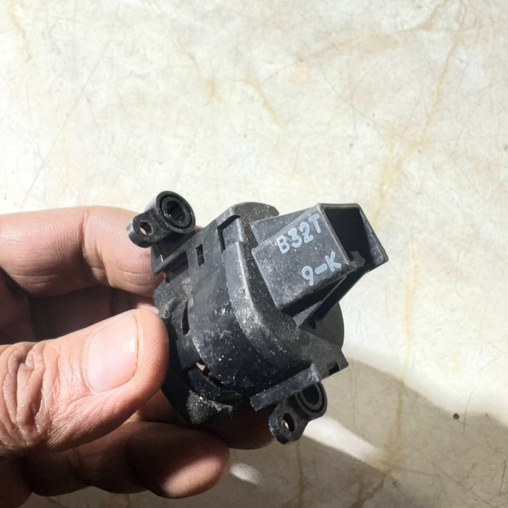 INTERIOR TEMPERATURE SENSOR FOR MAZDA 3