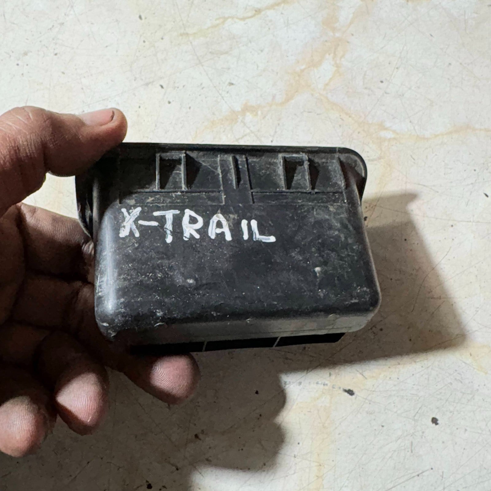 Nissan X-Trail T30 Door Closing Handle