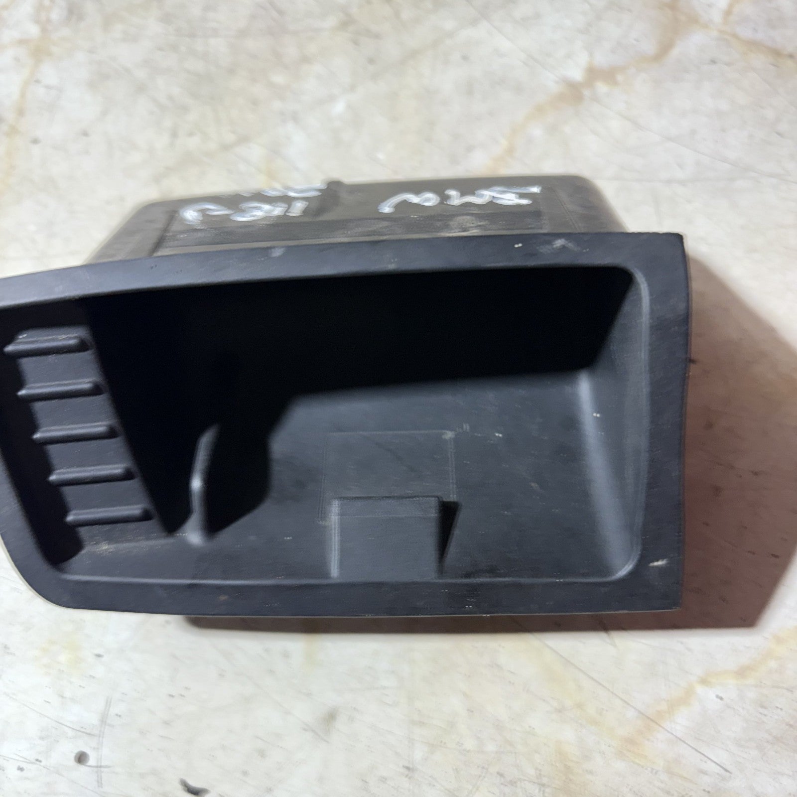 BMW 118D 2011 ASHTRAY INSERT 22167210