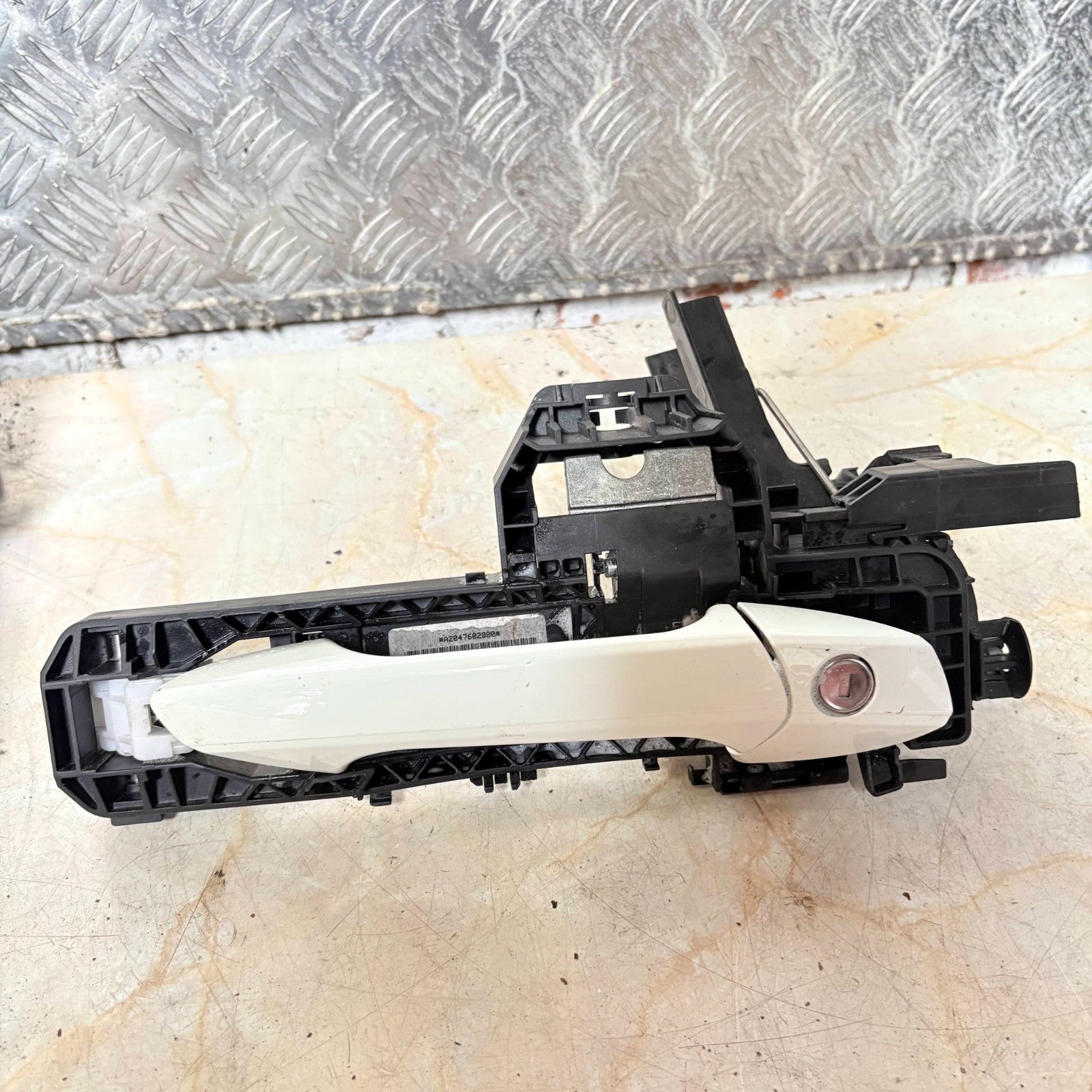 MERCEDES BENZ A CLASS W176 DRIVER SIDE FRONT DOOR LOCK