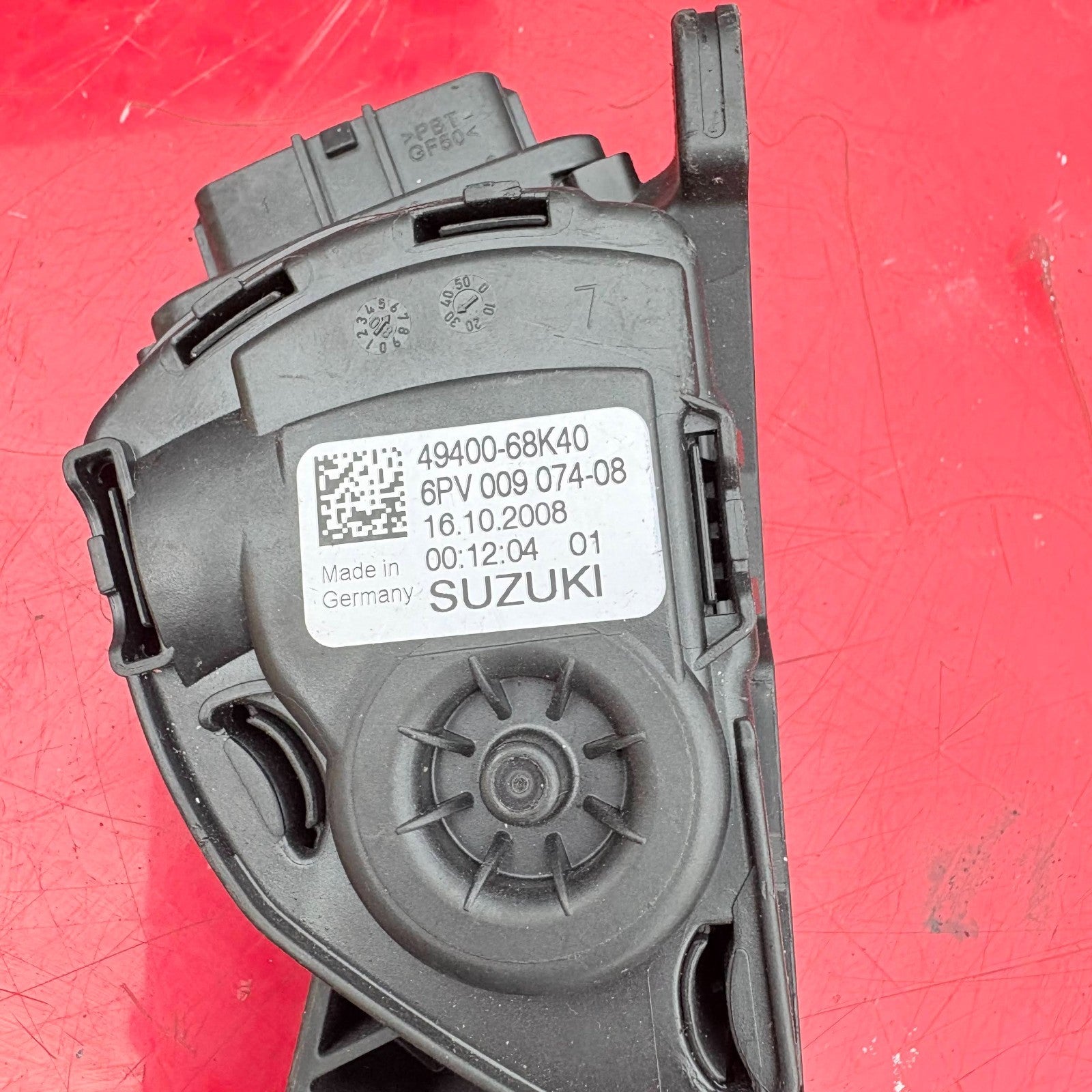 Suzuki Accelerator Throttle Pedal 49400-68K40/6PV 009 074-08