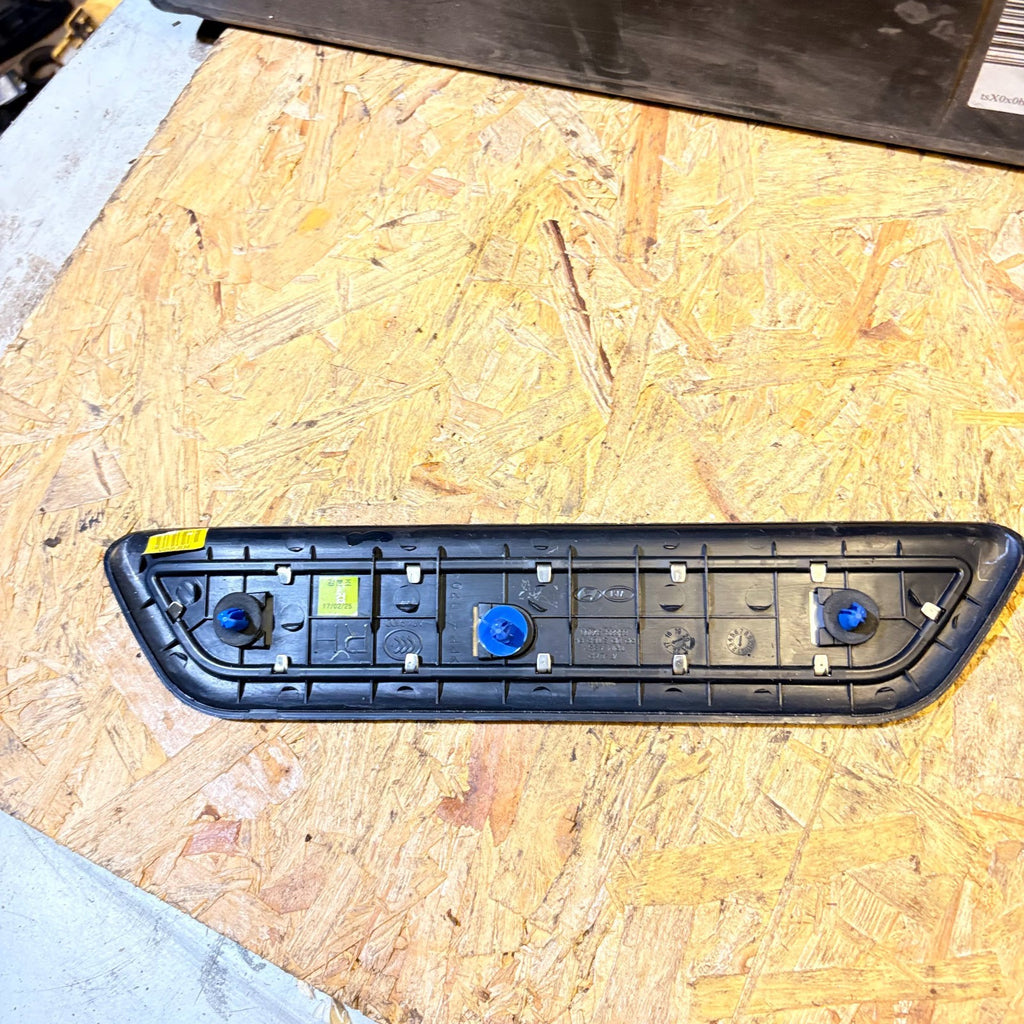 Hyundai i40 2011-2019 Rear Left Door Sill Scuff Plate Trim 85878-3Z100