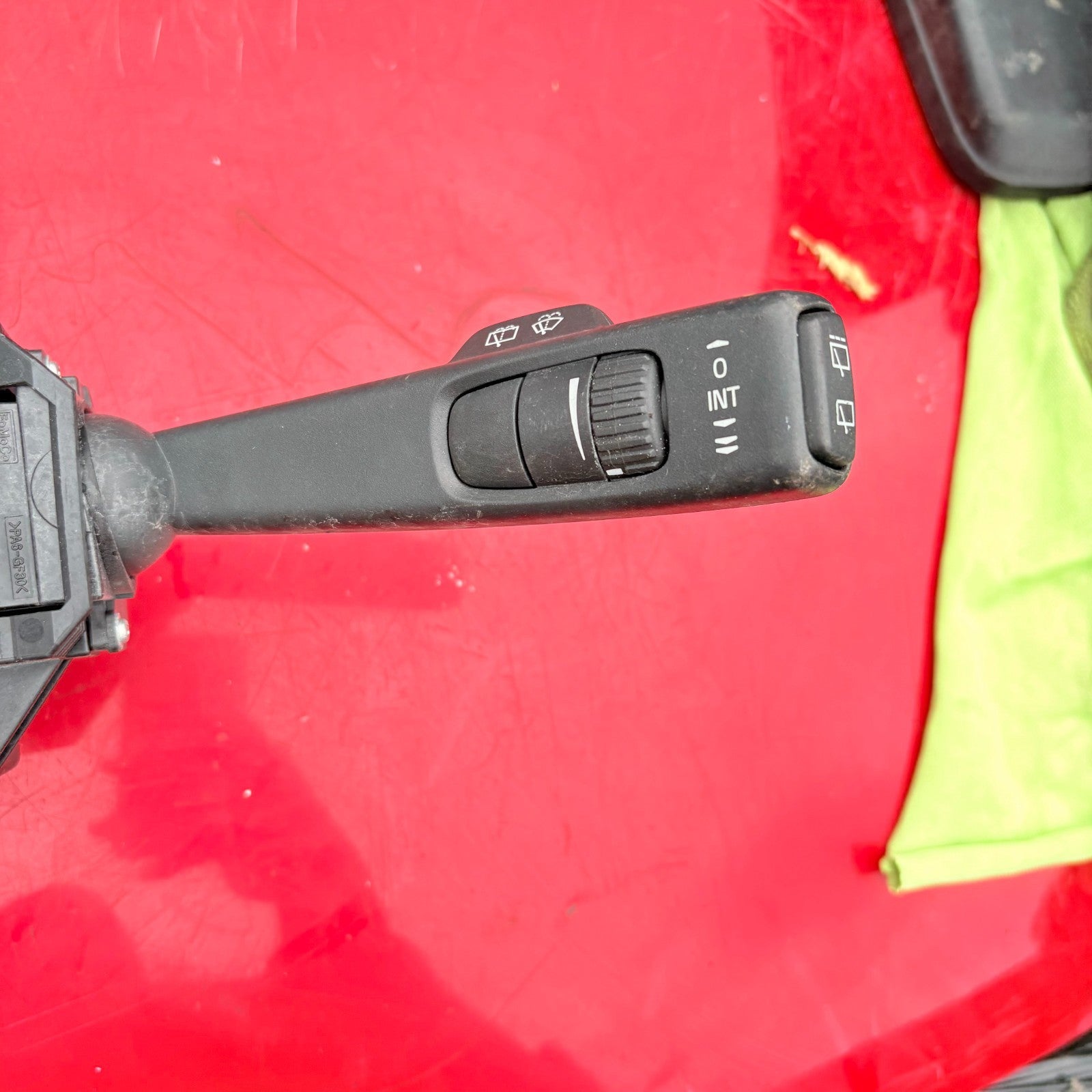 VOLVO V40 2013 WIPER STALK 31264168