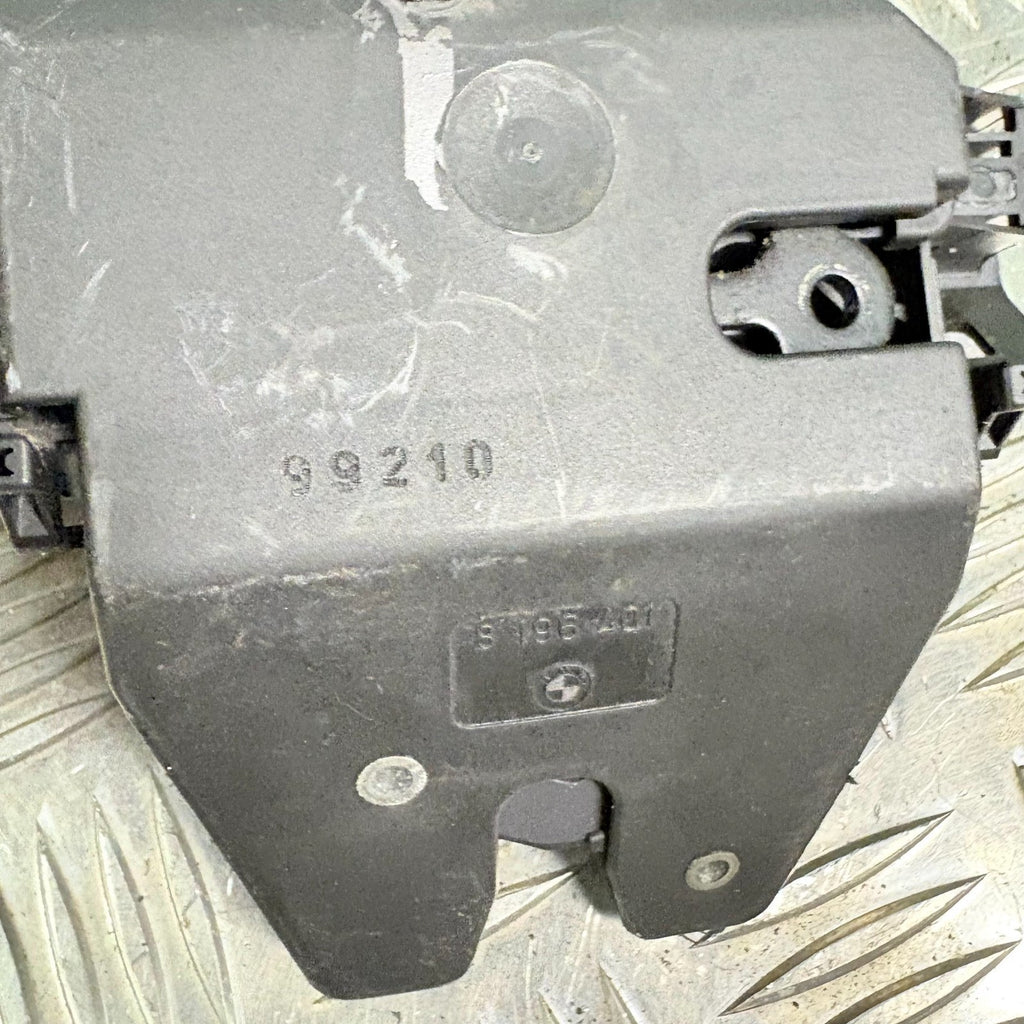 BMW E46 318i Rear Boot Lid Catch Lock Latch Mechanism 3 Series 1997-2006