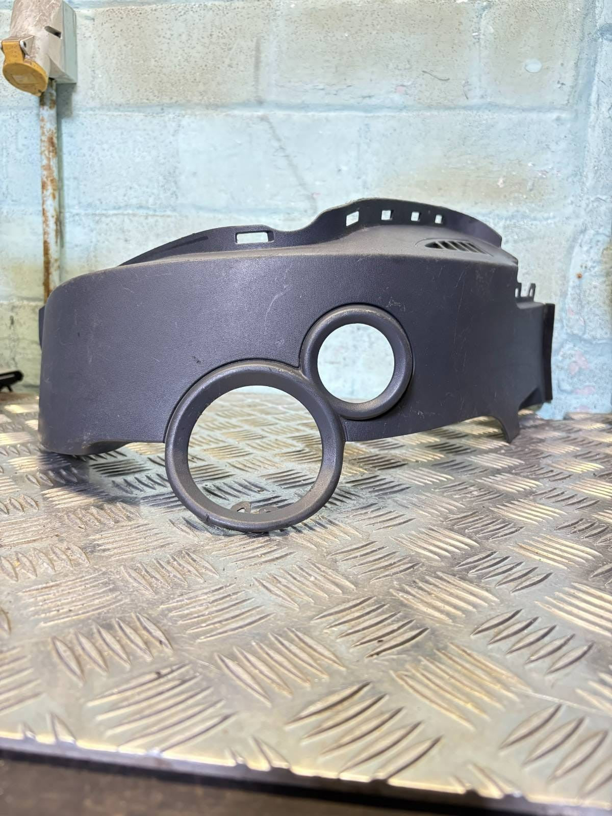 MITSUBISHI COLT CZT 1.5 DASHBOARD LEFT TRIM & AIR VENTS MN164333