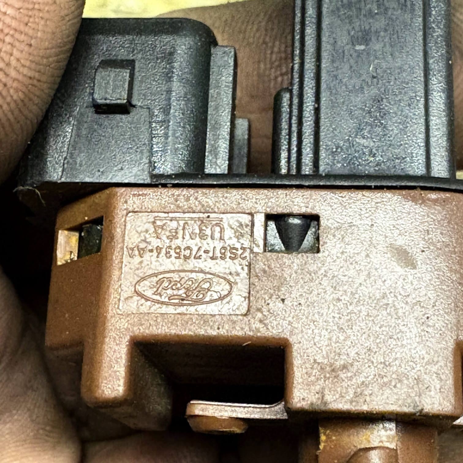 Ford Fiesta Mk5 Fusion Transit Clutch Pedal Control Switch 2S6T-7C534-AA 1143409