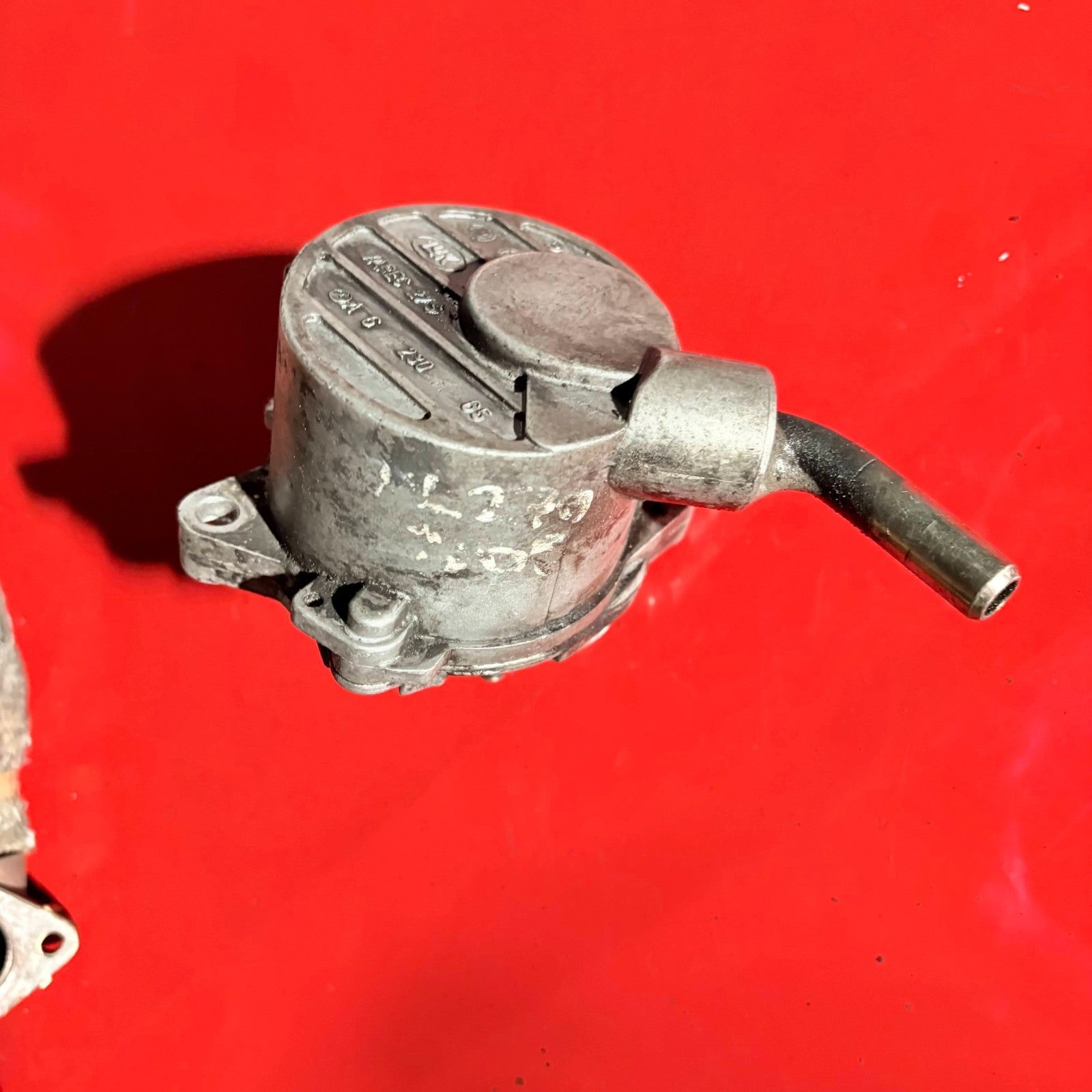 MERCEDES W203 W210 OM611 OM612 VACUUM PUMP A6112300065 PIERBURG