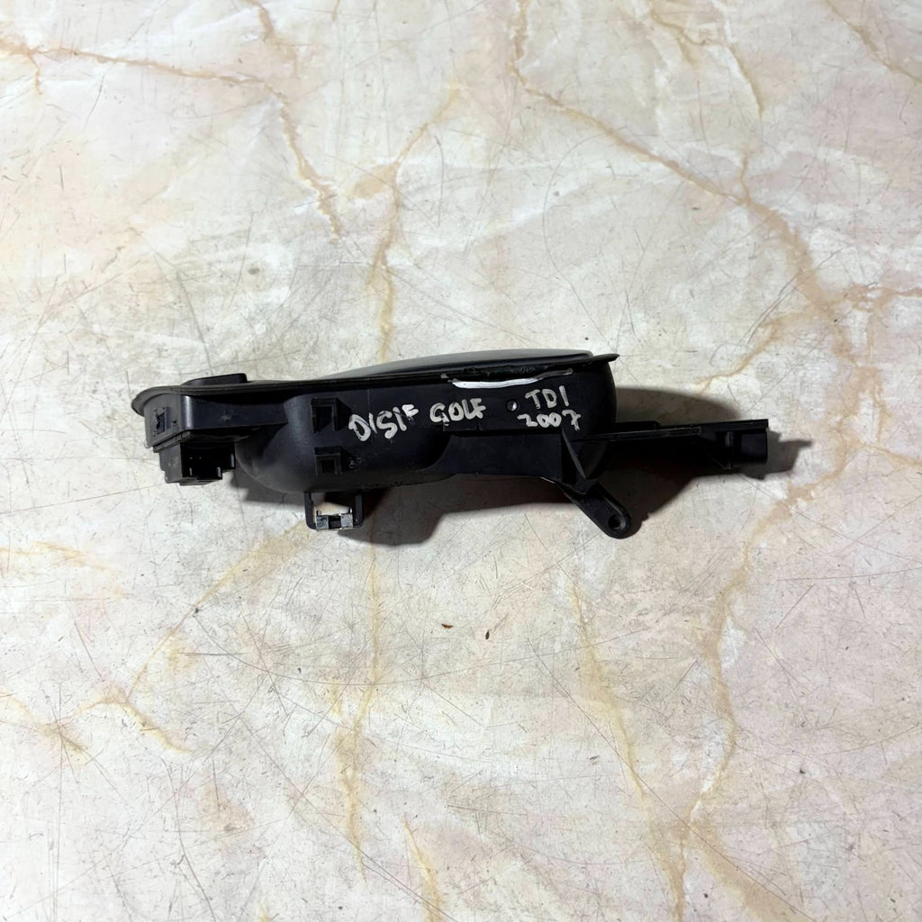 VW Jetta MK5 Golf MK5 05-10 Front Right Driver Side Inner Door Handle 1K2837114