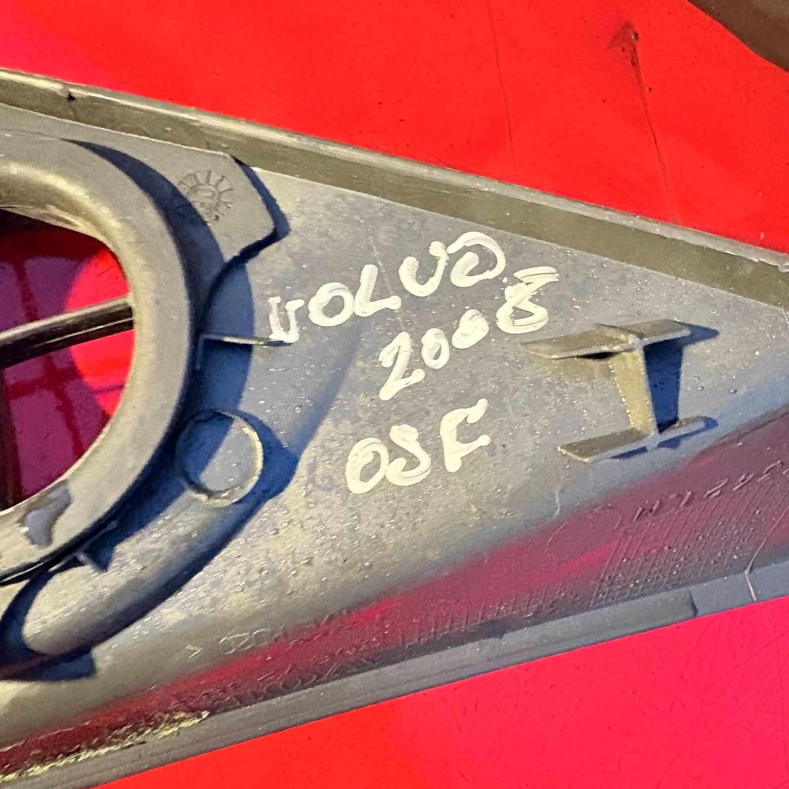 2008 VOLVO DASH END CAP TRIM RIGHT DRIVERS FRONT SIDE