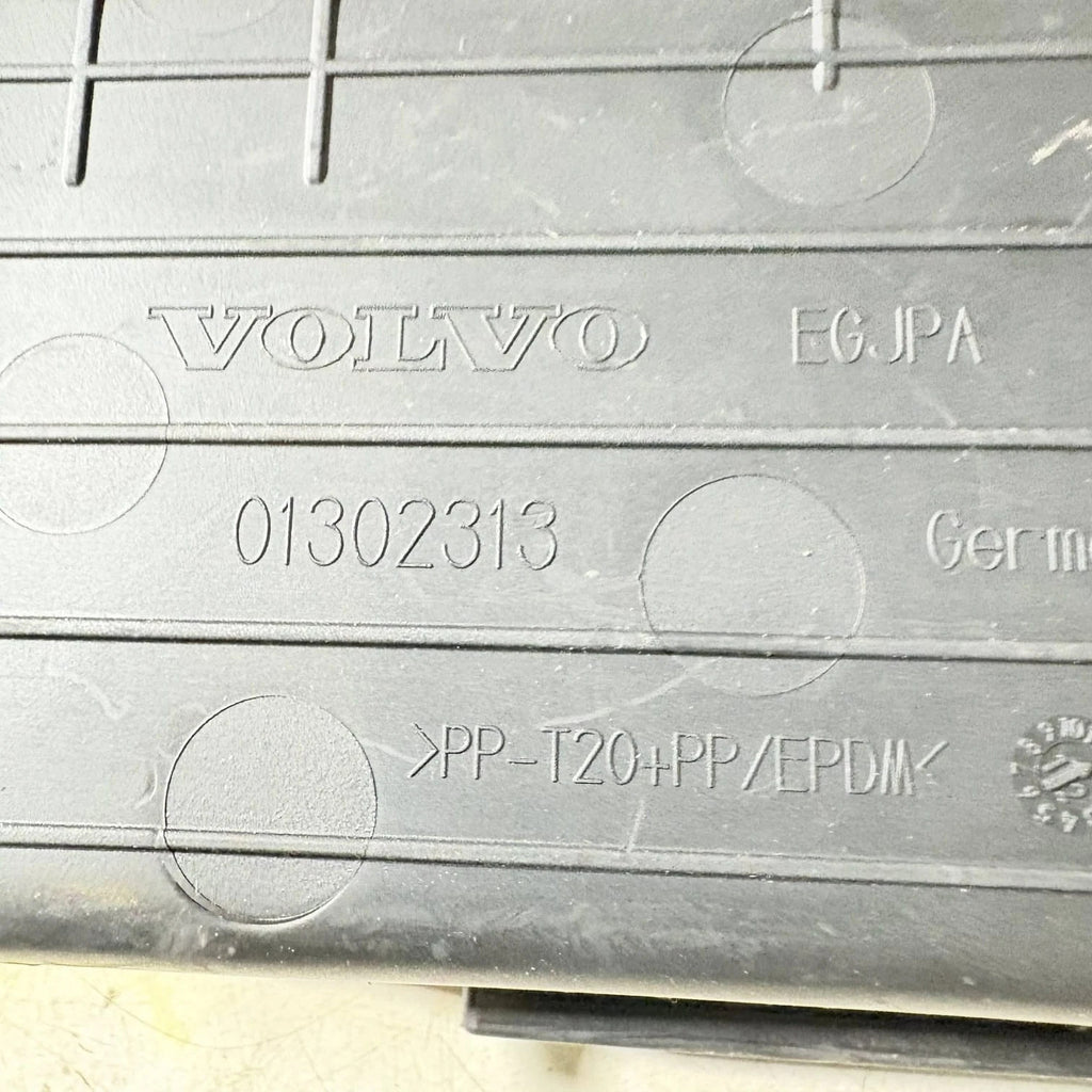 VOLVO V40 INSERT TRAY RUBBER MAT PAD TRIM CENTRE CONSOLE 01302313