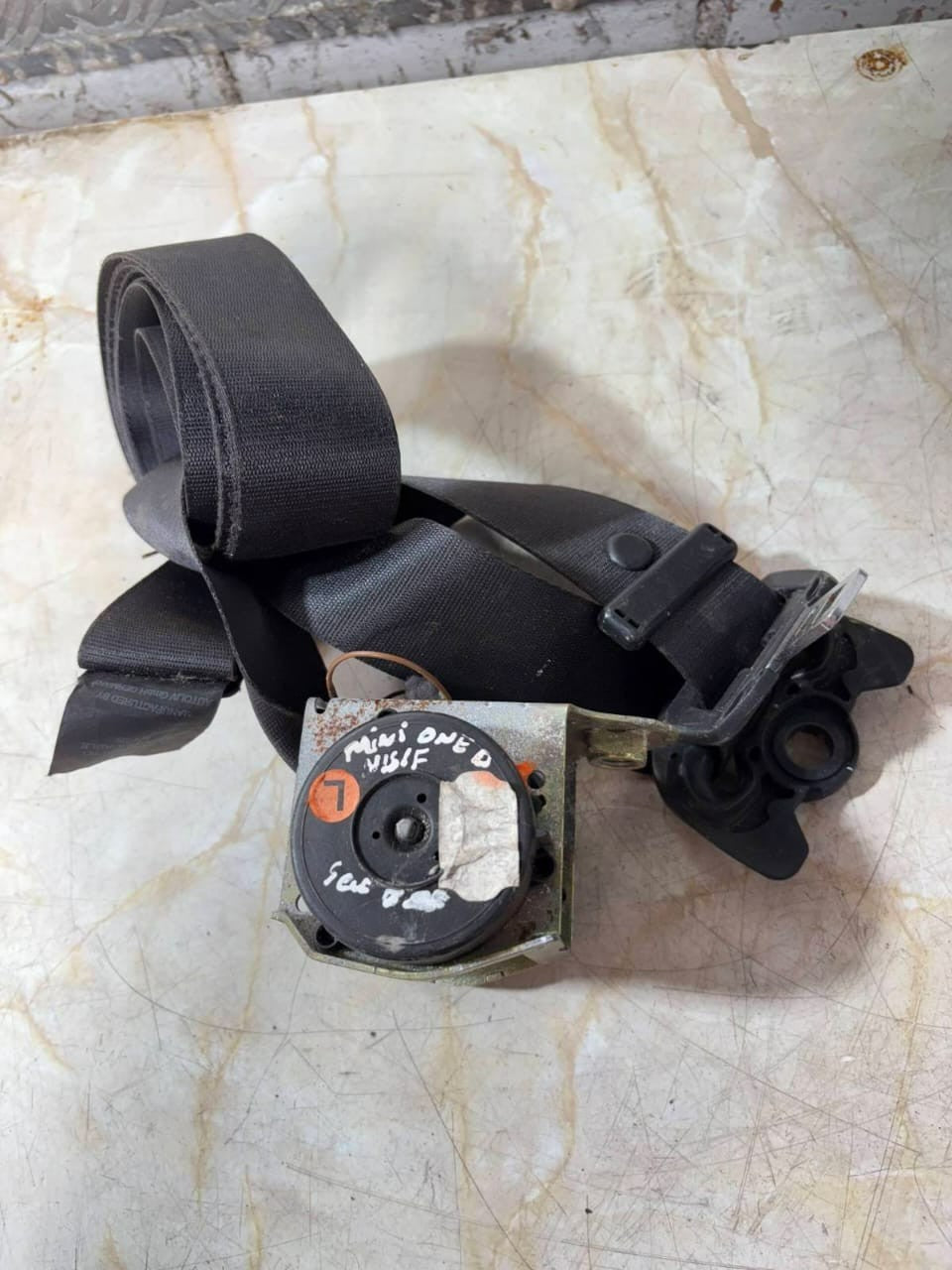 MINI COOPER 2006-2013 R56 Left Passenger Nearside Front Seat Belt 1505914