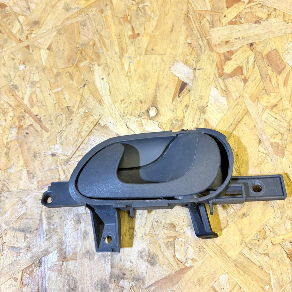 PEUGEOT EXPERT MK1 2005 DRIVER SIDE FRONT INTERIOR HANDLE 1470970077