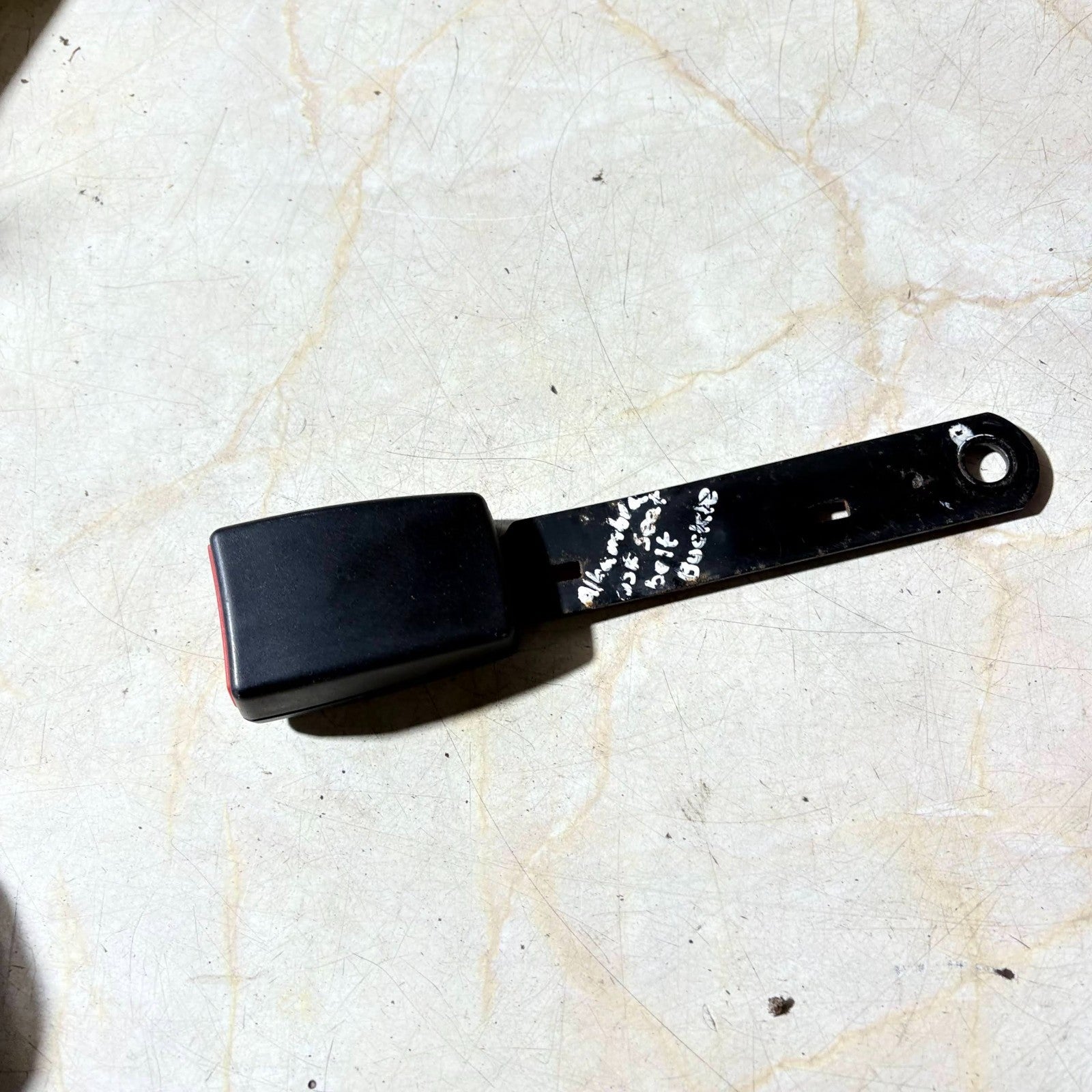SEAT ALHAMBRA DRIVER SEAT BELT BUCKLE. 2006 TO 2010. 7M3857877B
