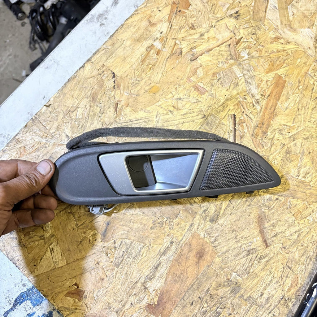 Ford Fiesta 2017-2023 Mk7 INTERIOR DOOR HANDLE RIGHT DRIVER SIDE FRONT