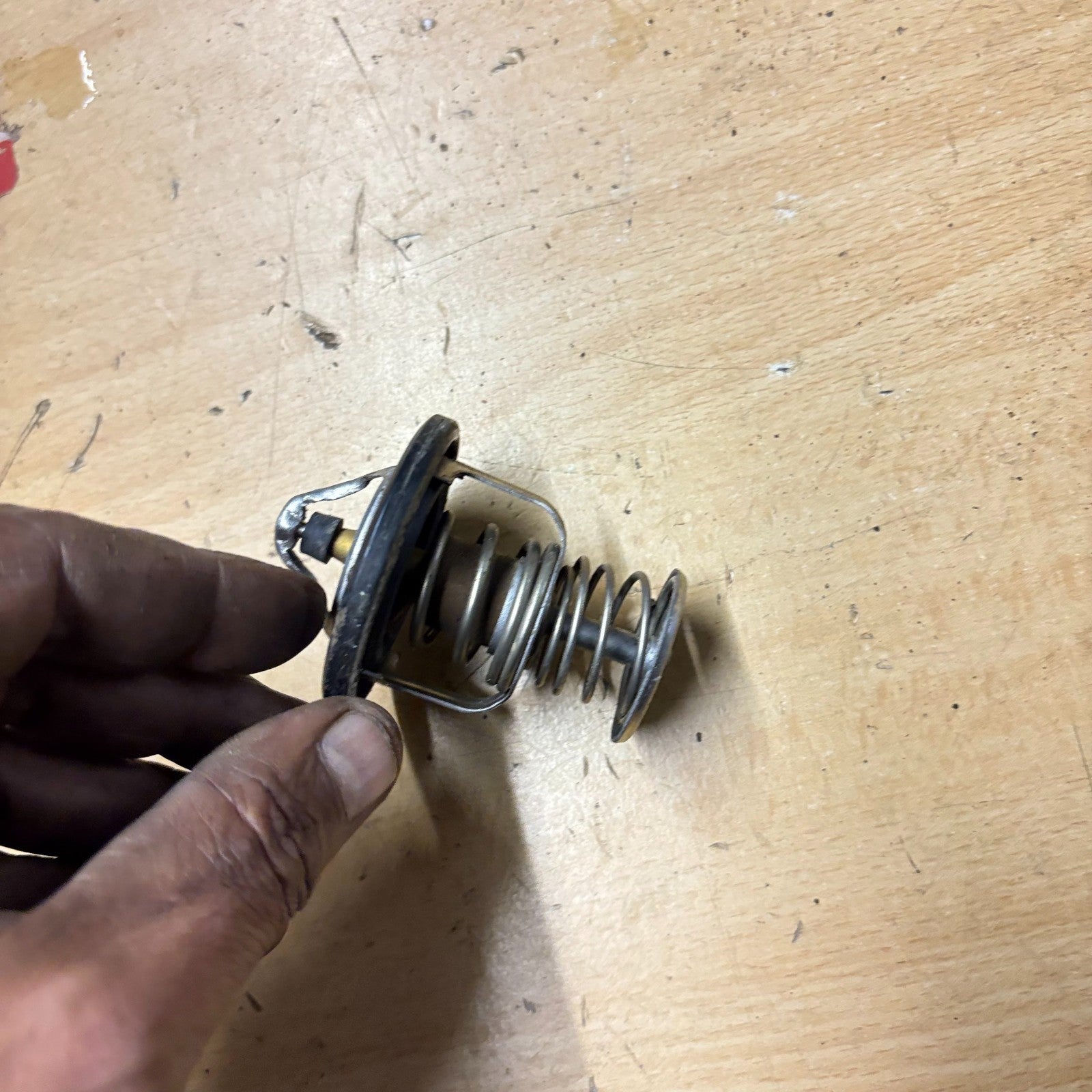 TOYOTA ESTIMA HYBRID MK2 2000-2006 Thermostat