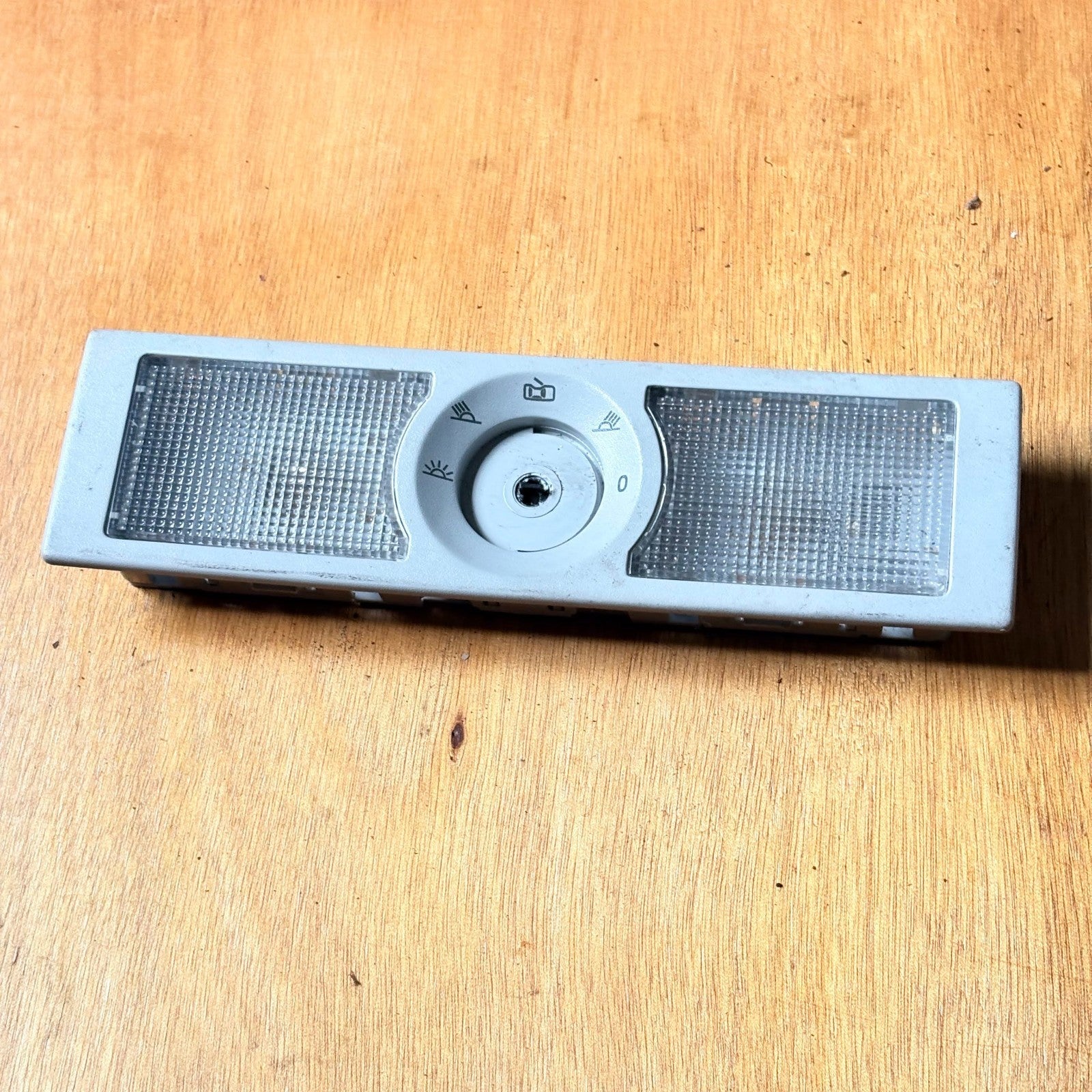Vw Sharan Rear Interior seat light 0886400 2007