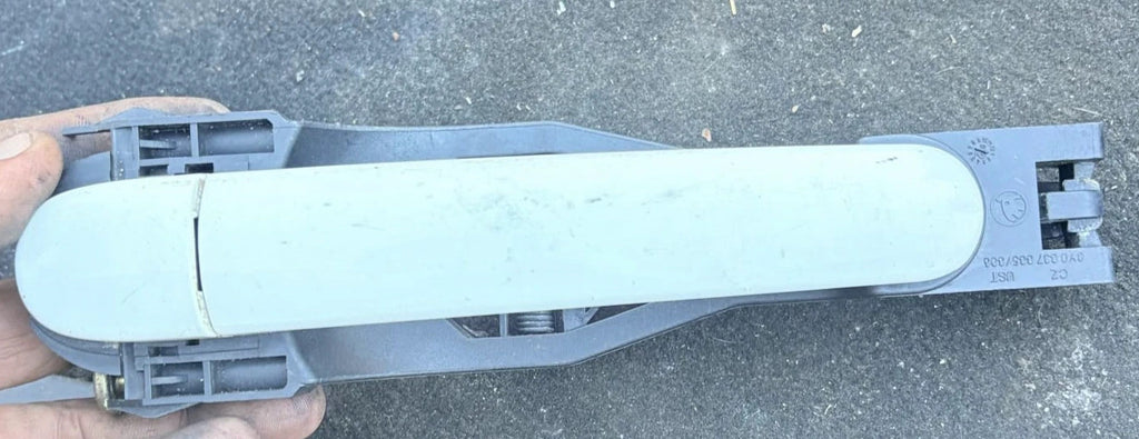 Skoda Superb Driver Rear Exterior Door Handle 2002 6Y0887885886
