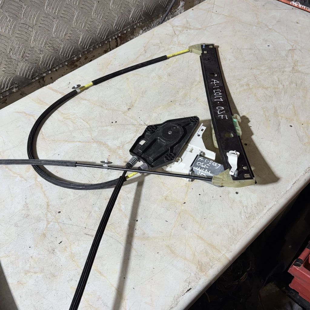 Audi A1 Sportback 2011-2018 Front Right Electric Window Regulator 8X4 837 462A