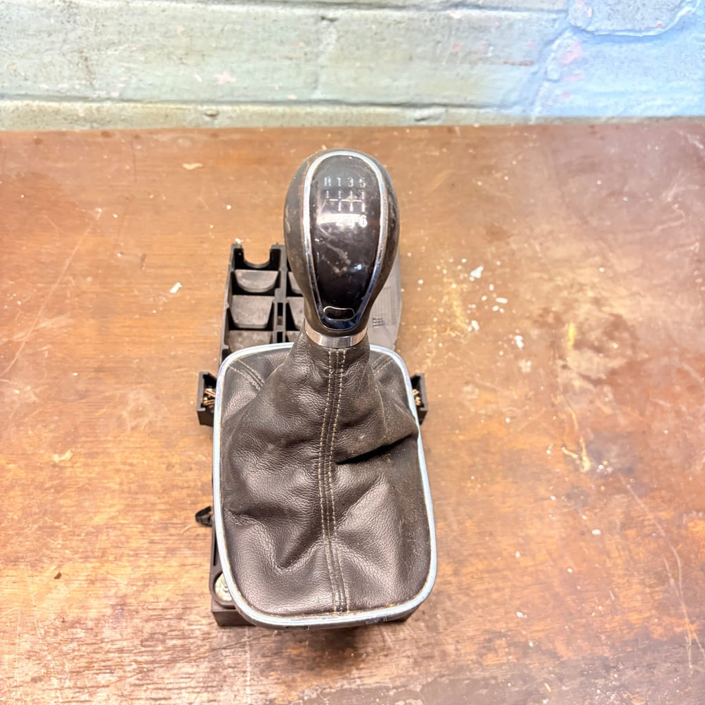 VAUXHALL INSIGNIA GEAR SELECTOR 55563829 6 SPEED STICK 1.8 PETROL A18XER 2011