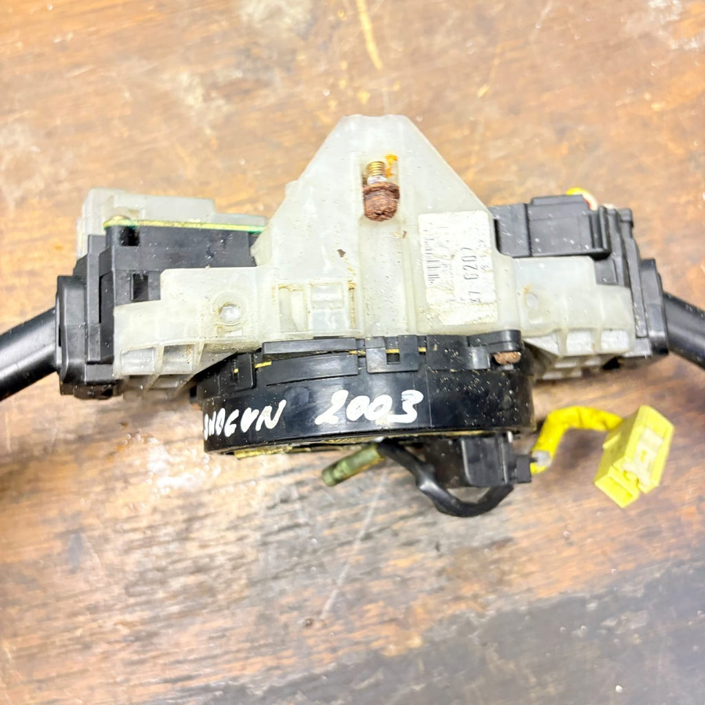 Mitsubishi Shogun 7 Indicator Stalks Headlight Control Steering Sensor 2003