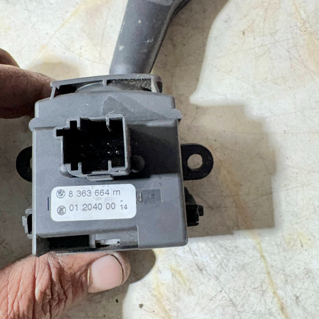 BMW 320D CONVERTIBLE WIPER STALK SWITCH 8 363 664 M