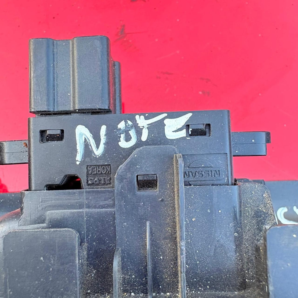 NISSAN NOTE E11 DRIVER SIDE REAR WINDOW SWITCH