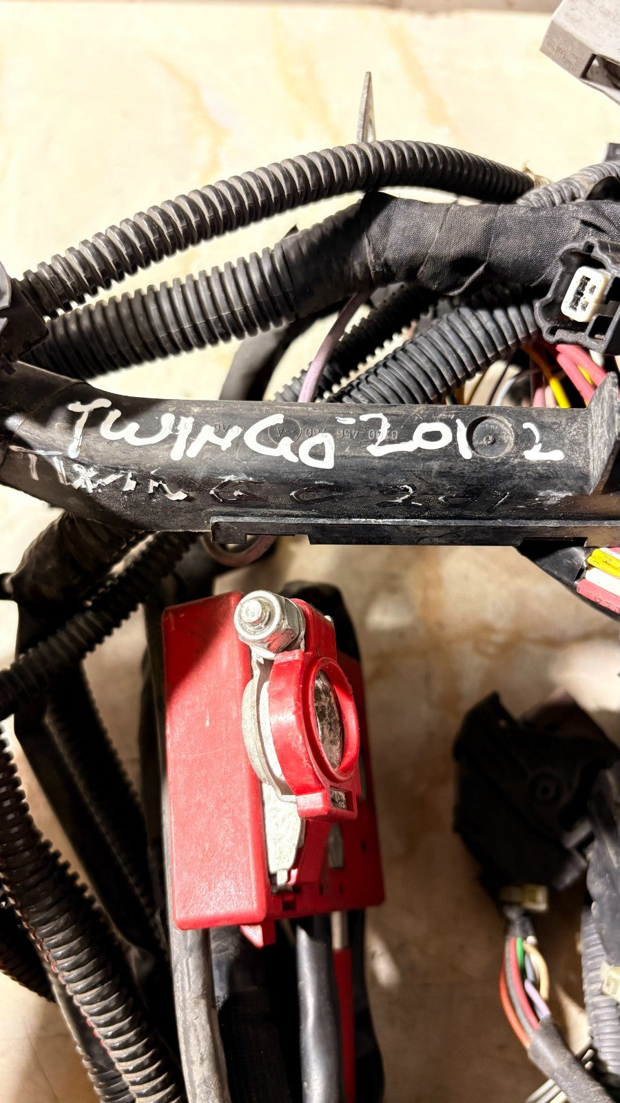 RENAULT TWINGO MK2 ENGINE WIRING LOOM 240118540R 2012