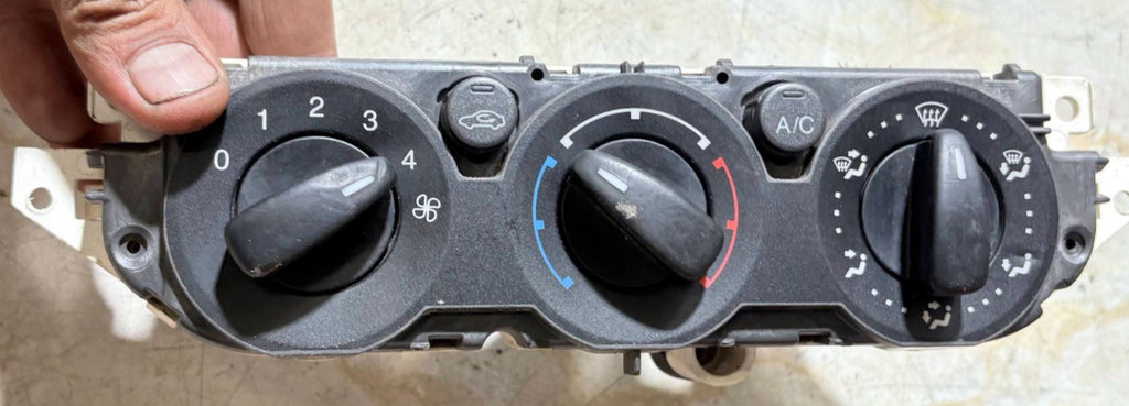 Ford Focus C‑Max Heater/Air Con Control Panel 3M5T‑19980‑AD 2003‑2010