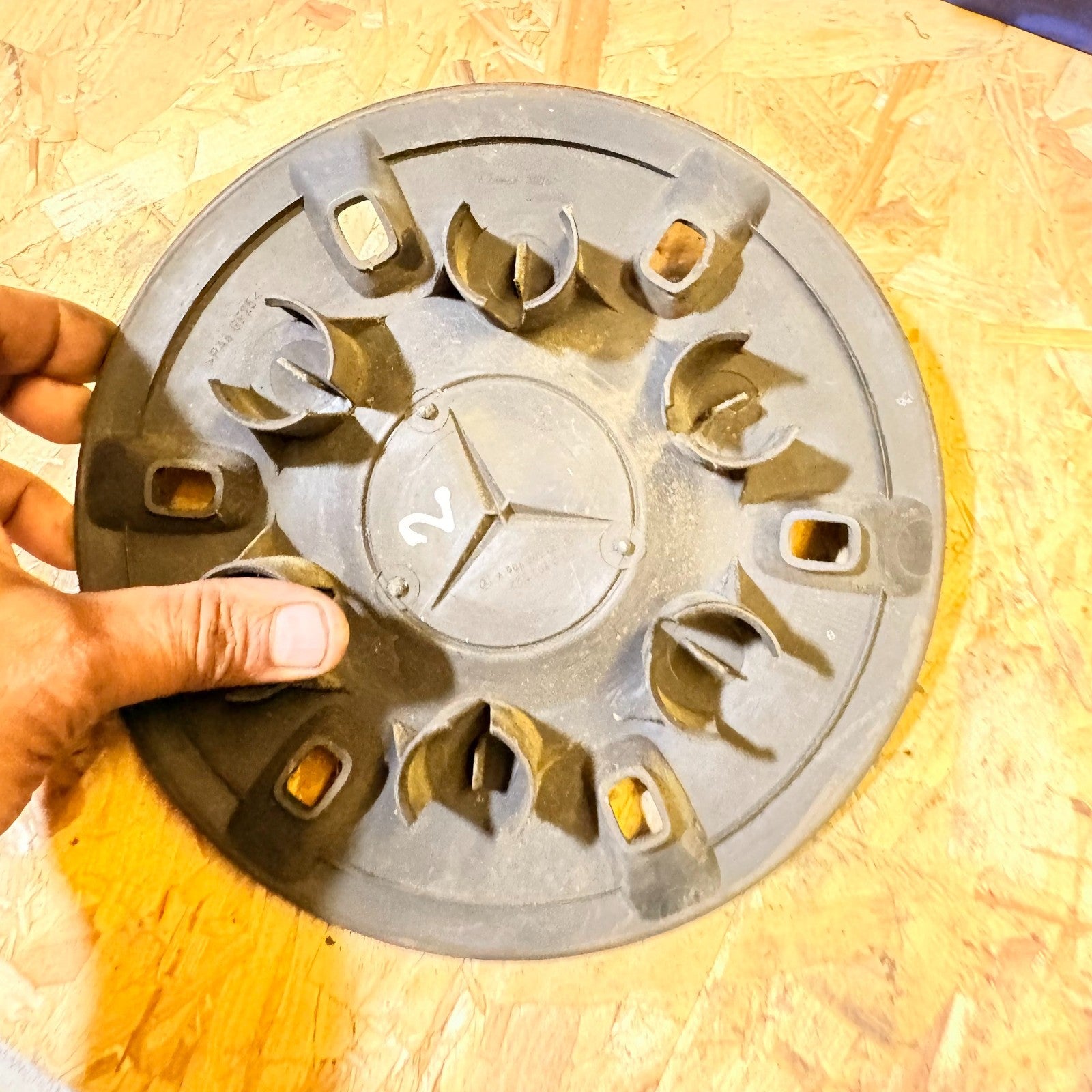 Mercedes Sprinter Centre Wheel Trim Hub Cap Cover A9064010025