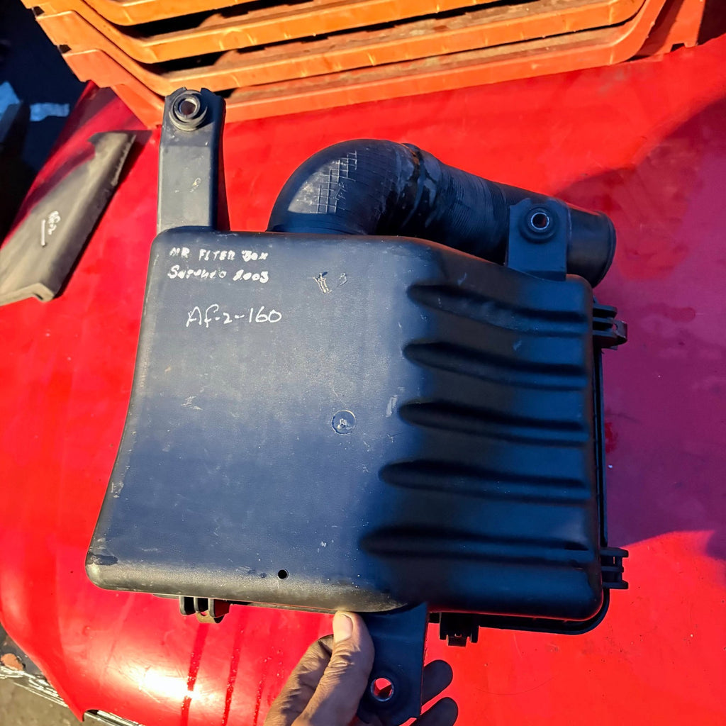 KIA SORENTO MK1 2003 AIR FILTER BOX HOUSING 28110-3E200