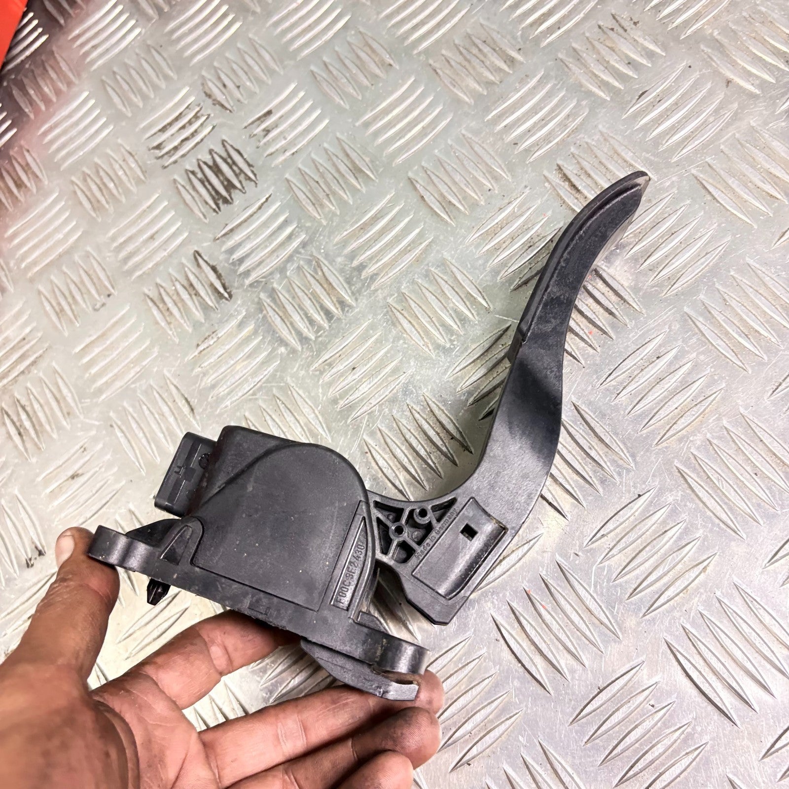 2008 MERCEDES SPRINTER 906 ACCELERATOR THROTTLE PEDAL F00C 3E2430