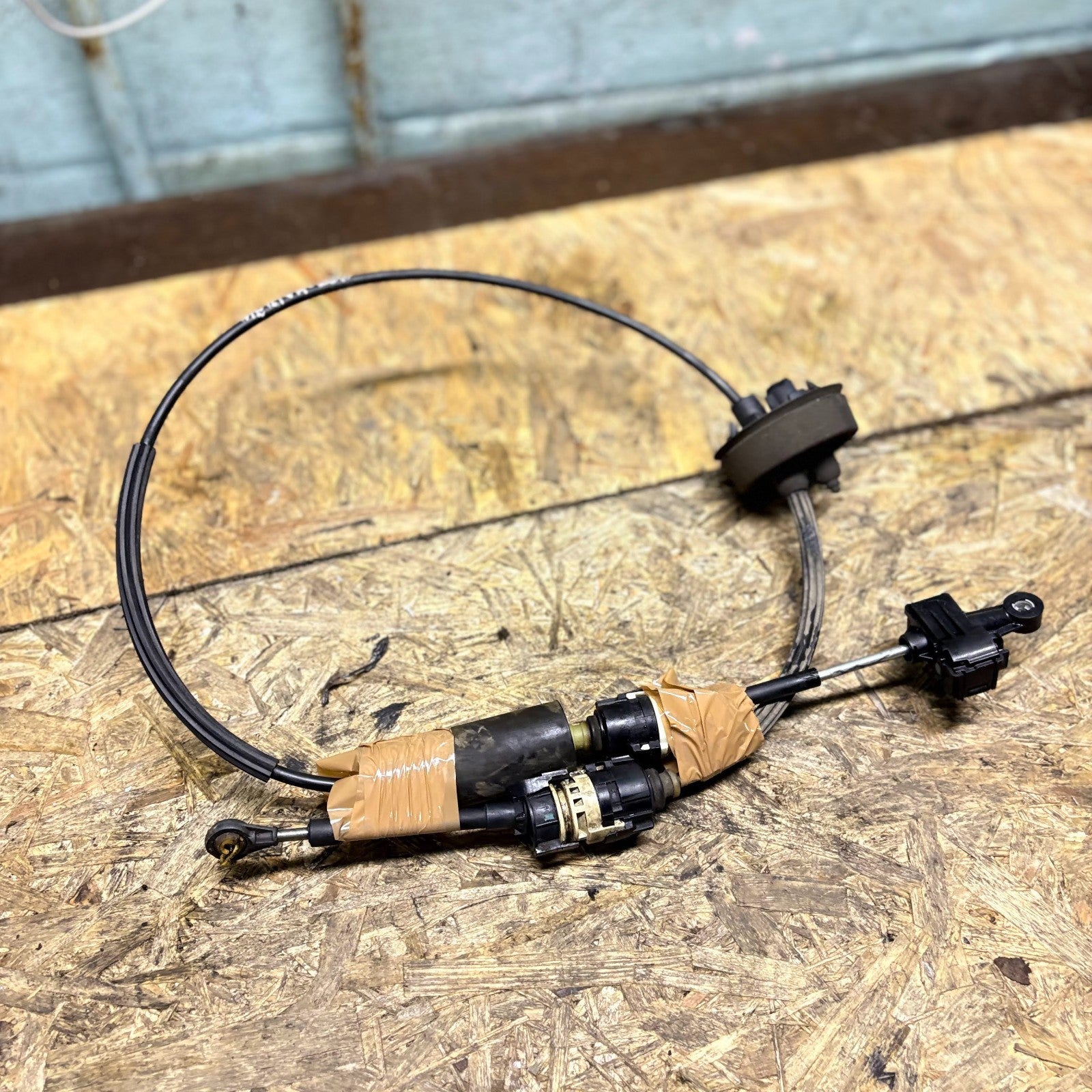 Vauxhall Zafira Tourer C 2.0 CDTi Auto Gear Selector Cable 13366752 2011-2019