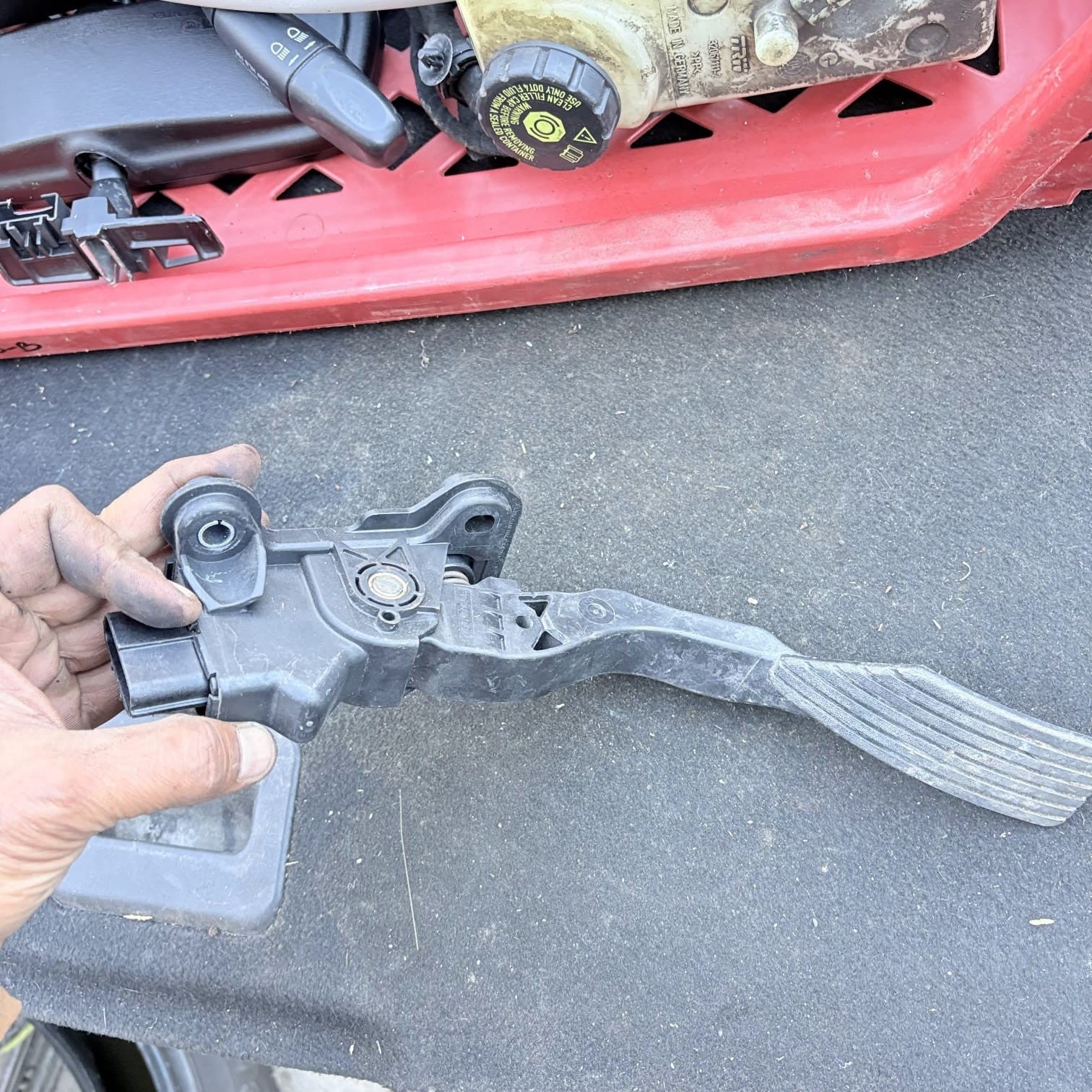 2006 JEEP PATRIOT THROTTLE ACCELERATOR PEDAL 04891586AB