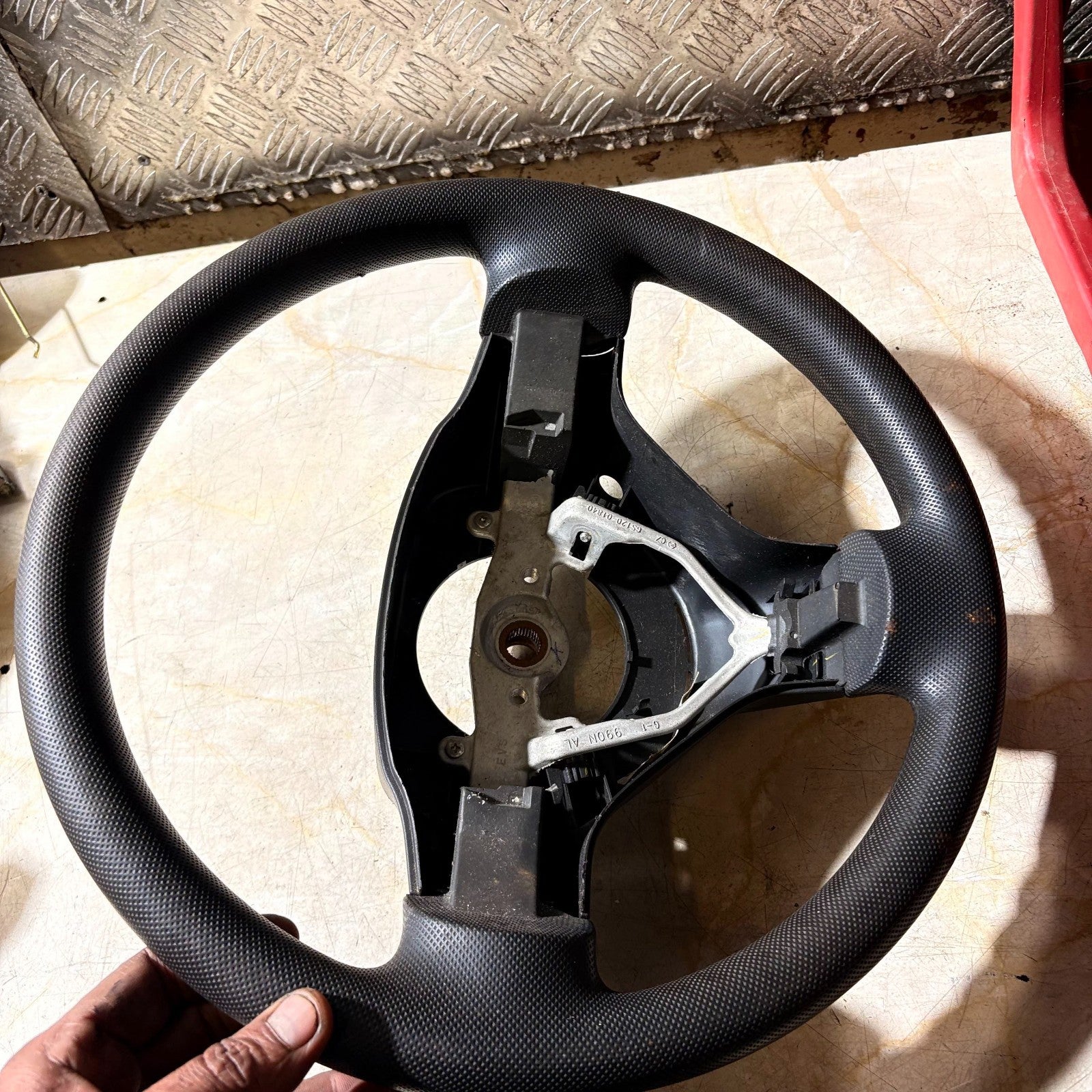 Citroen C1 Peugeot 107 2005-2014 Steering Wheel 3 Spoke GS120-01840