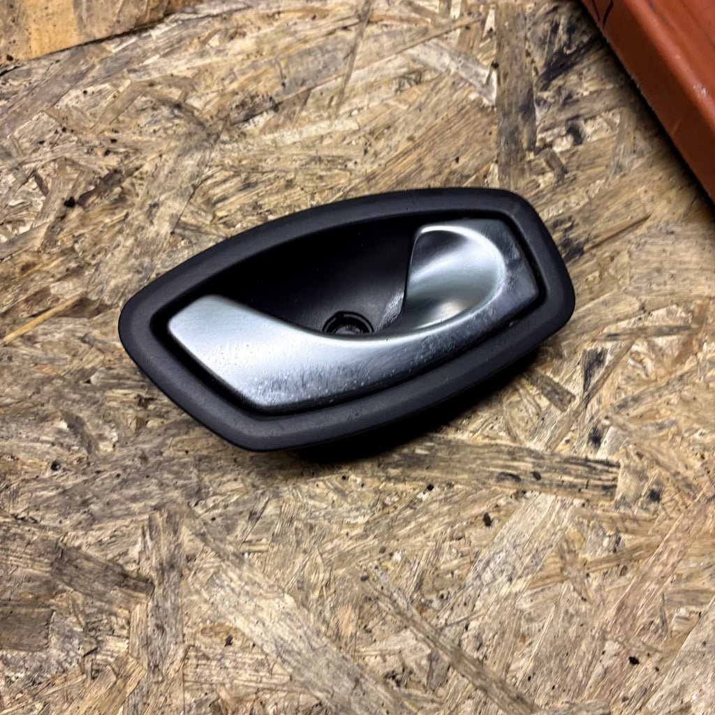 Renault Captur 2013-2019 Front Right Driver Interior Door Handle 806700005R
