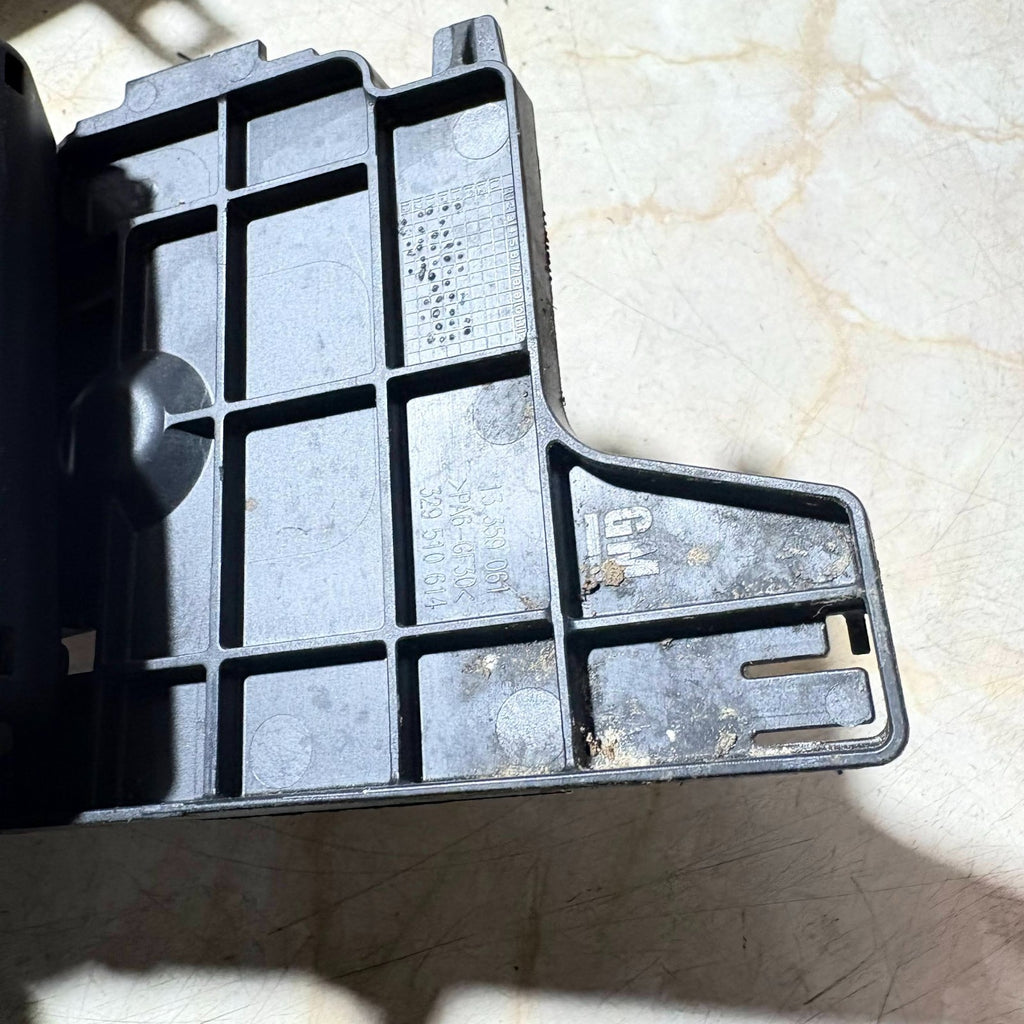 2019 VAUXHALL CORSA E FUSE RELAY BOX 13359061