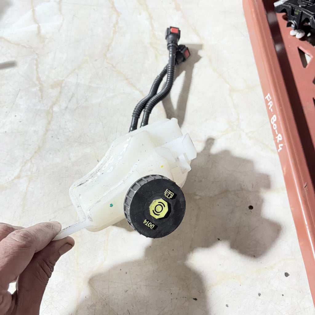 VAUXHALL MOKKA X BRAKE EXPANSION BOTTLE 2017