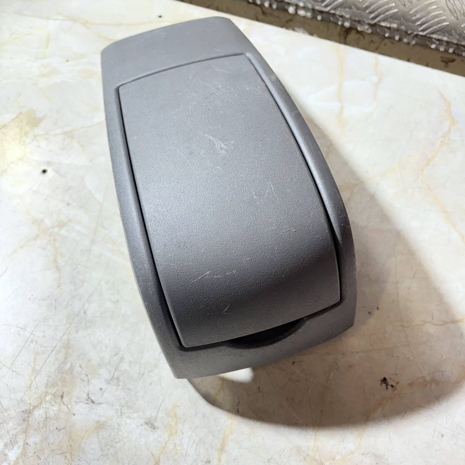 TOYOTA PRIUS Hatchback XW20 Cup Holder 1A8C1-008G 1.5 Hybrid 57kw 2009