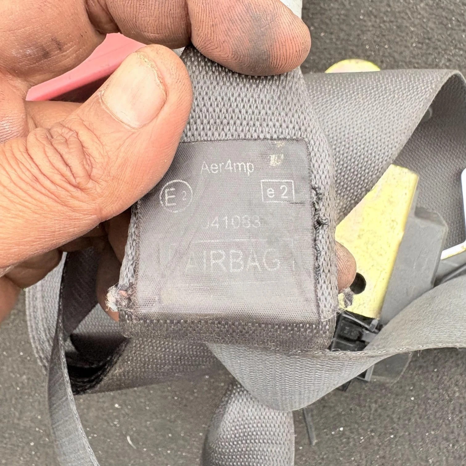 Renault Scenic Megane Seatbelt Seat Belt Passenger Front Side 2004 041083