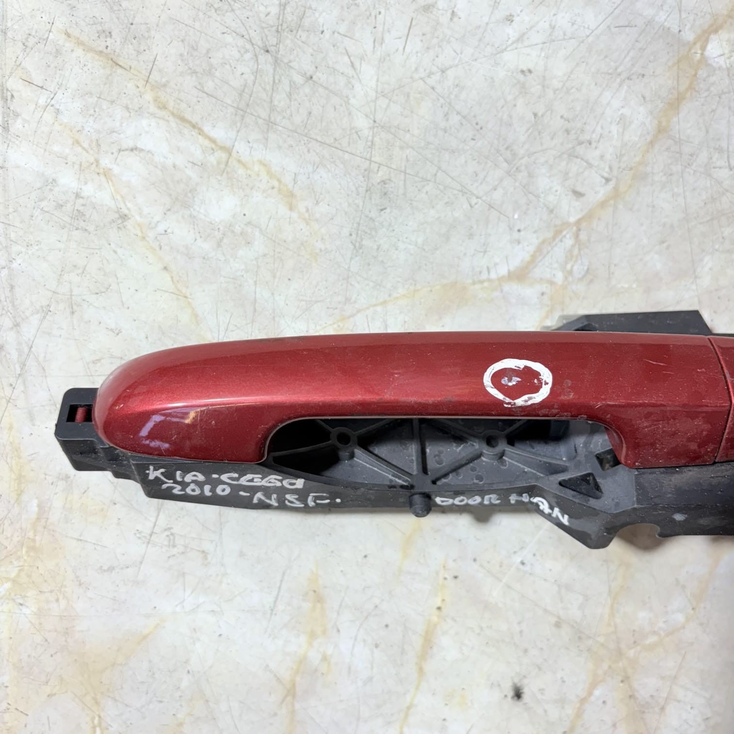 Kia Ceed 2010 Front Passenger Door Handle Exterior Red NSF 176379104587