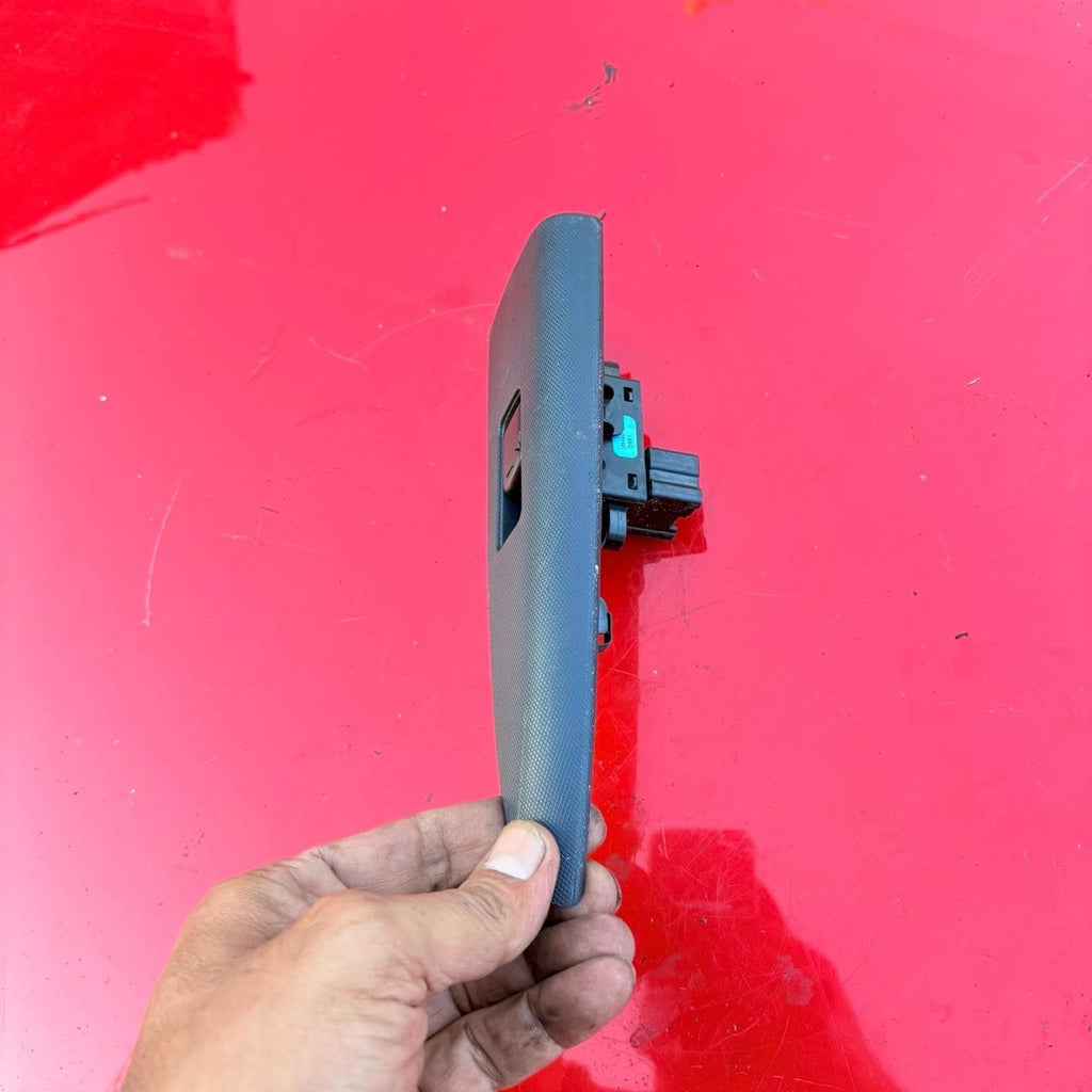 NISSAN NOTE E11 DRIVER SIDE REAR WINDOW SWITCH