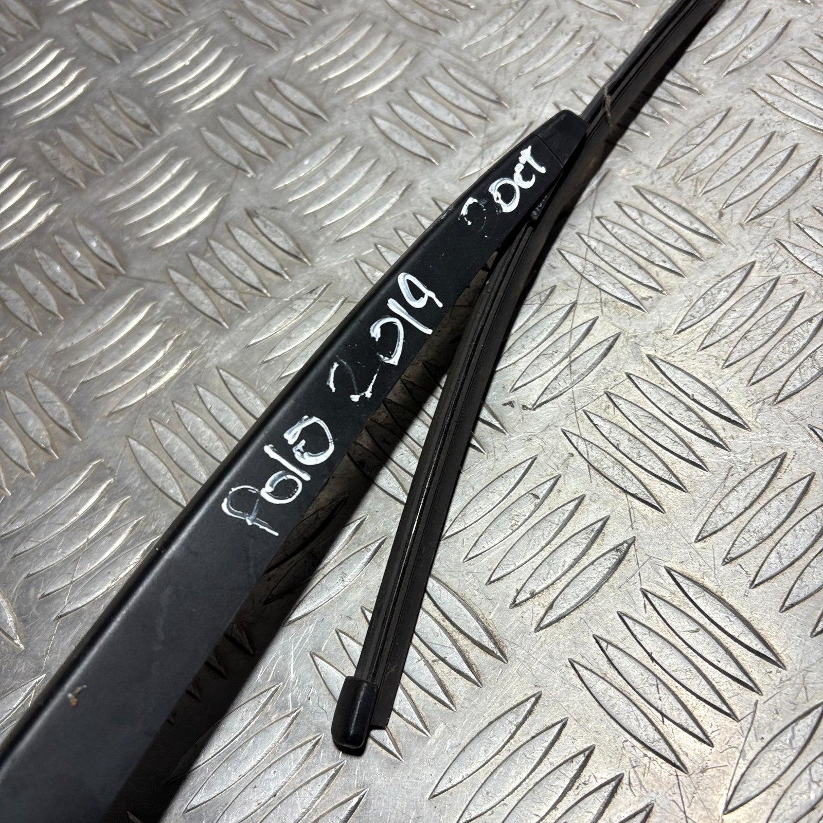 2017-2021 VOLKSWAGEN POLO Rear Wiper Arm & Blade