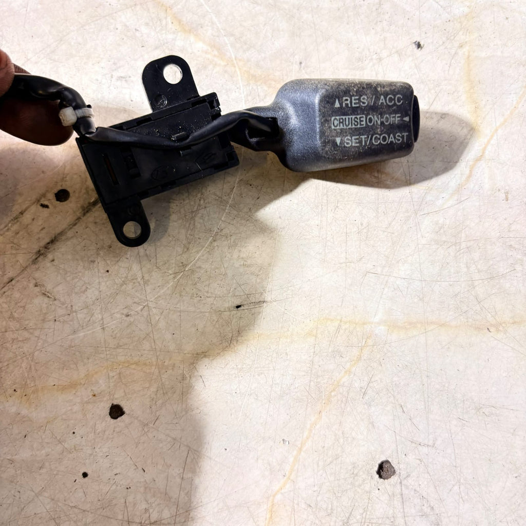 Original Hyundai Coupe cruise control switch steering column switch 156638117440