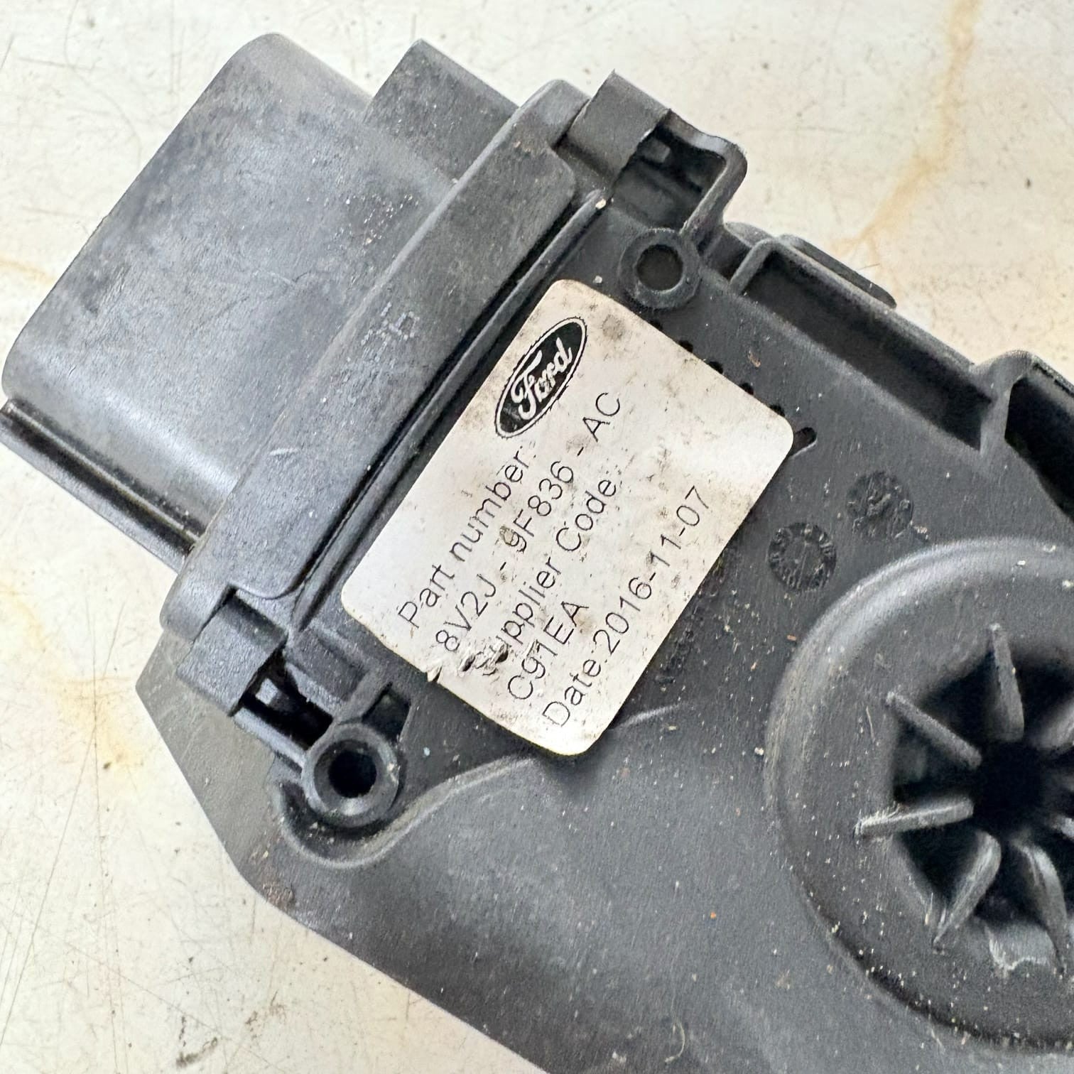 Ford Fiesta 6 JA 60 kW 82 HP Gasoline Throttle 53153 8V2J-9F836-AC 2017